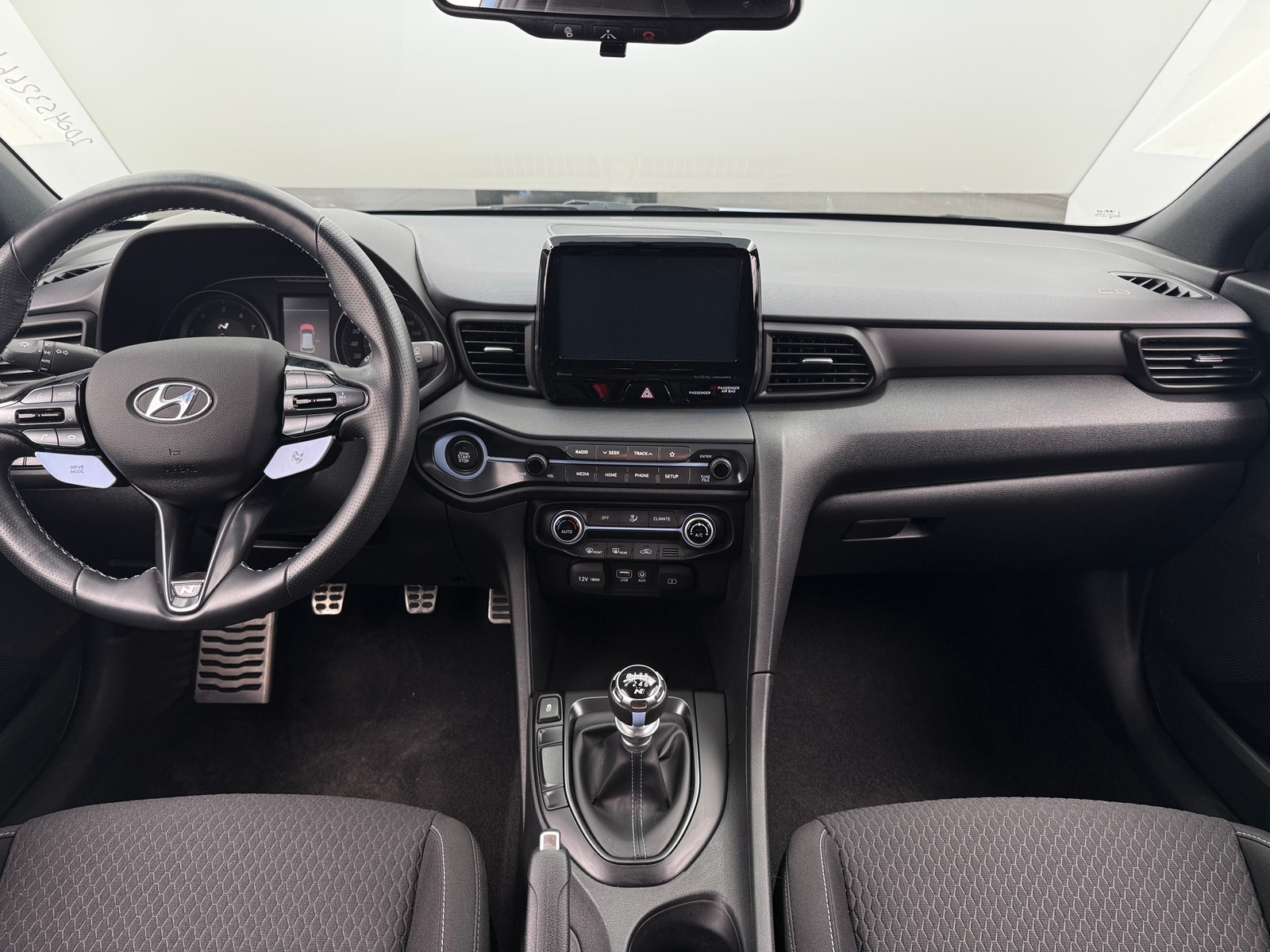 Thumbnail: 2020 Hyundai Veloster - 3