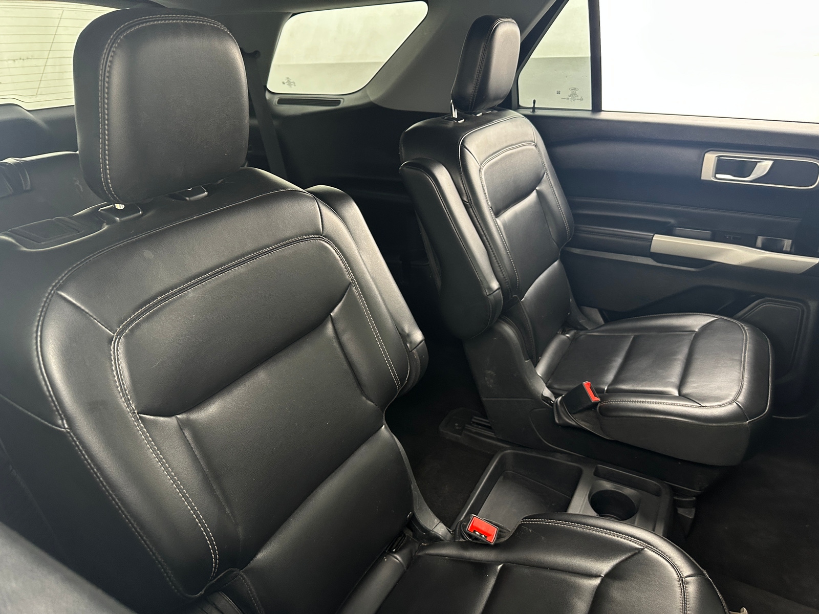 Thumbnail: 2021 Ford Explorer - 6