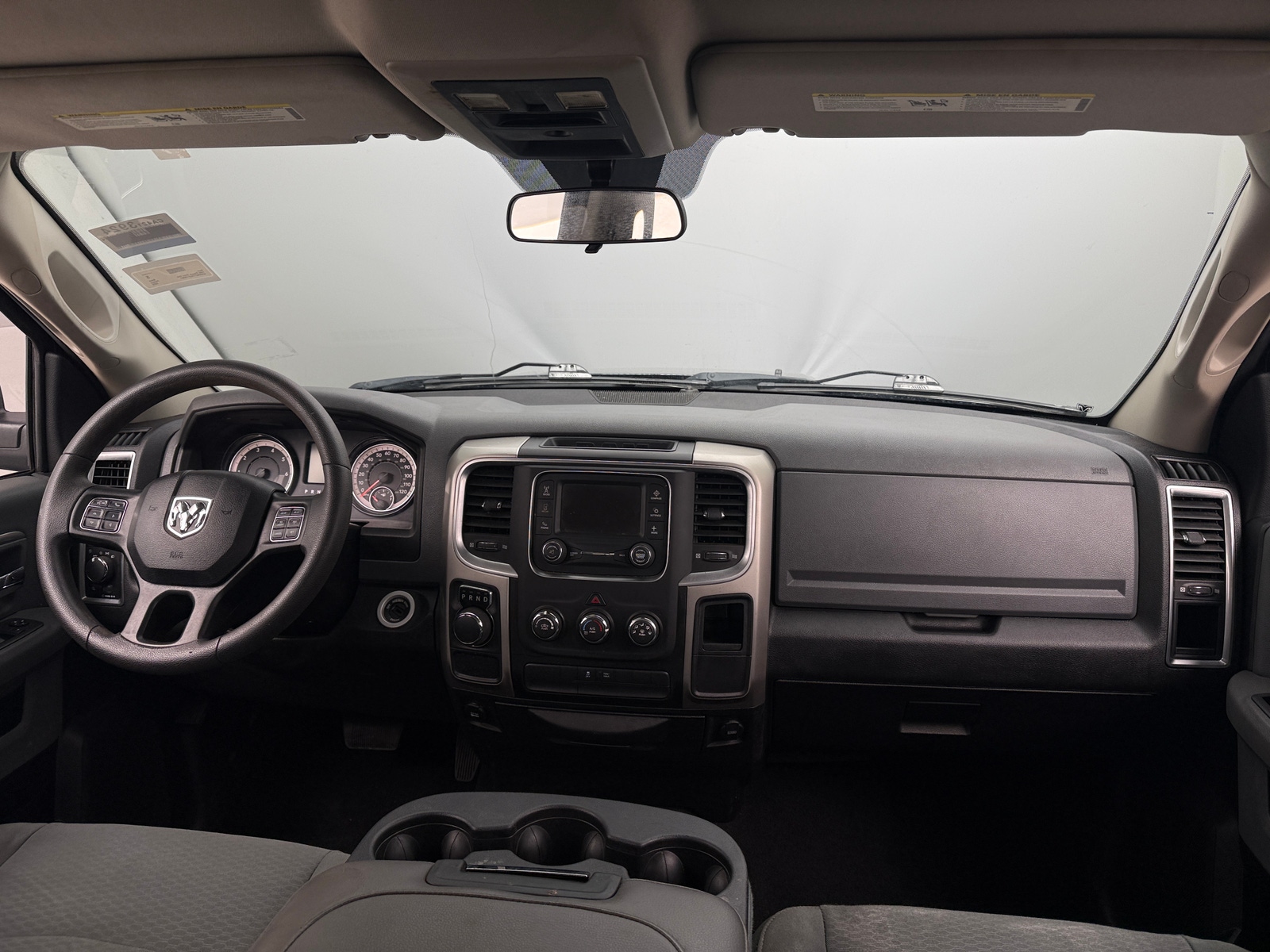 Thumbnail: 2020 RAM 1500 Classic - 3