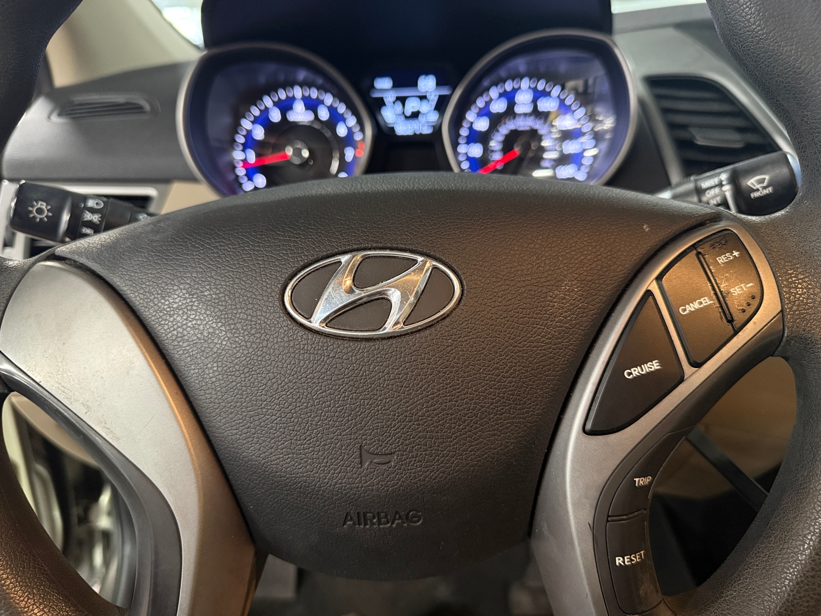 Thumbnail: 2016 Hyundai Elantra - 5