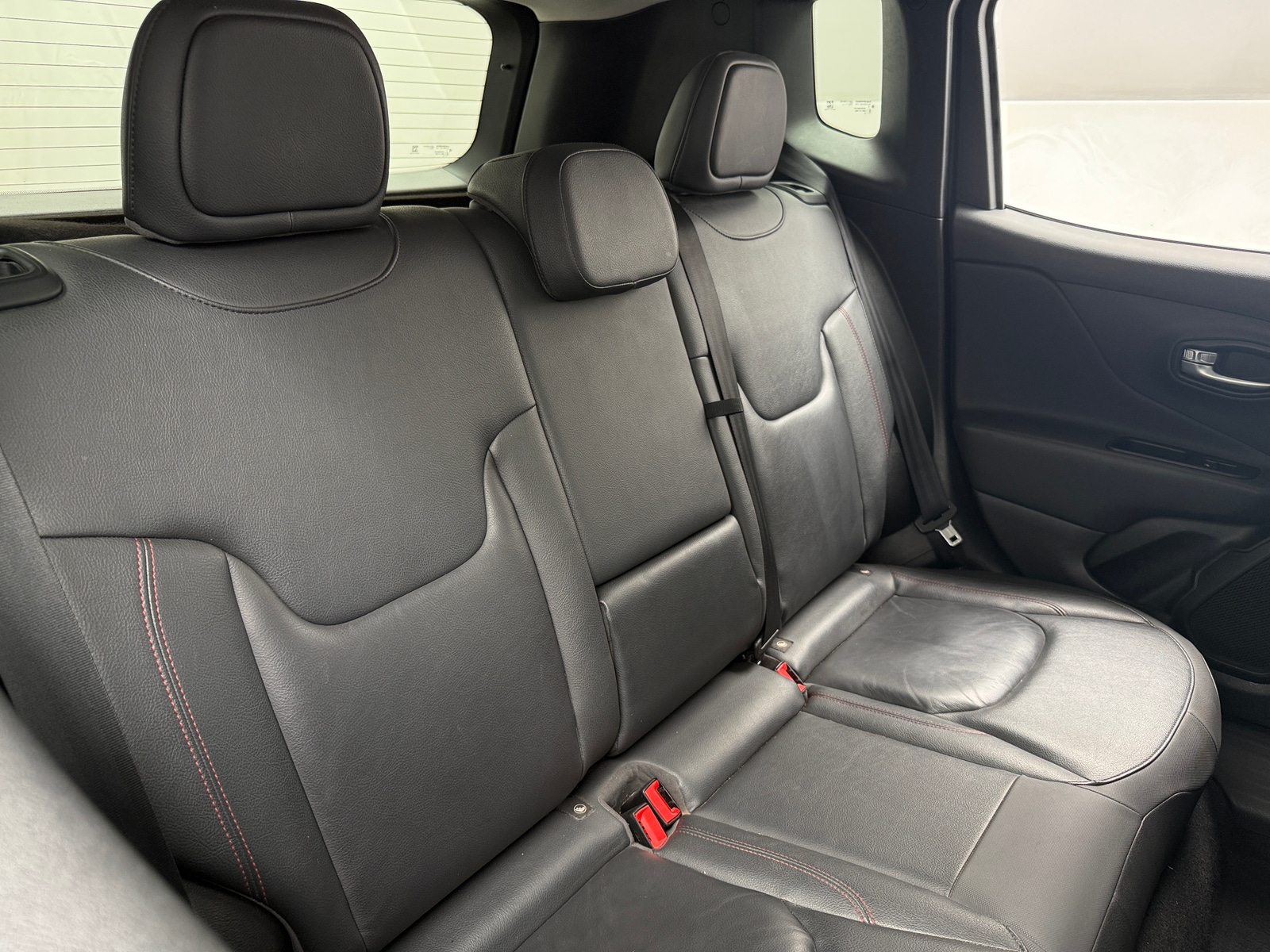 Thumbnail: 2021 Jeep Renegade - 6