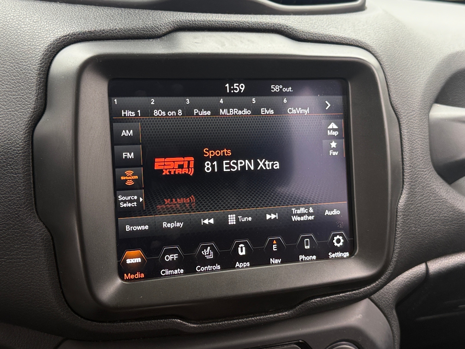 Thumbnail: 2021 Jeep Renegade - 4