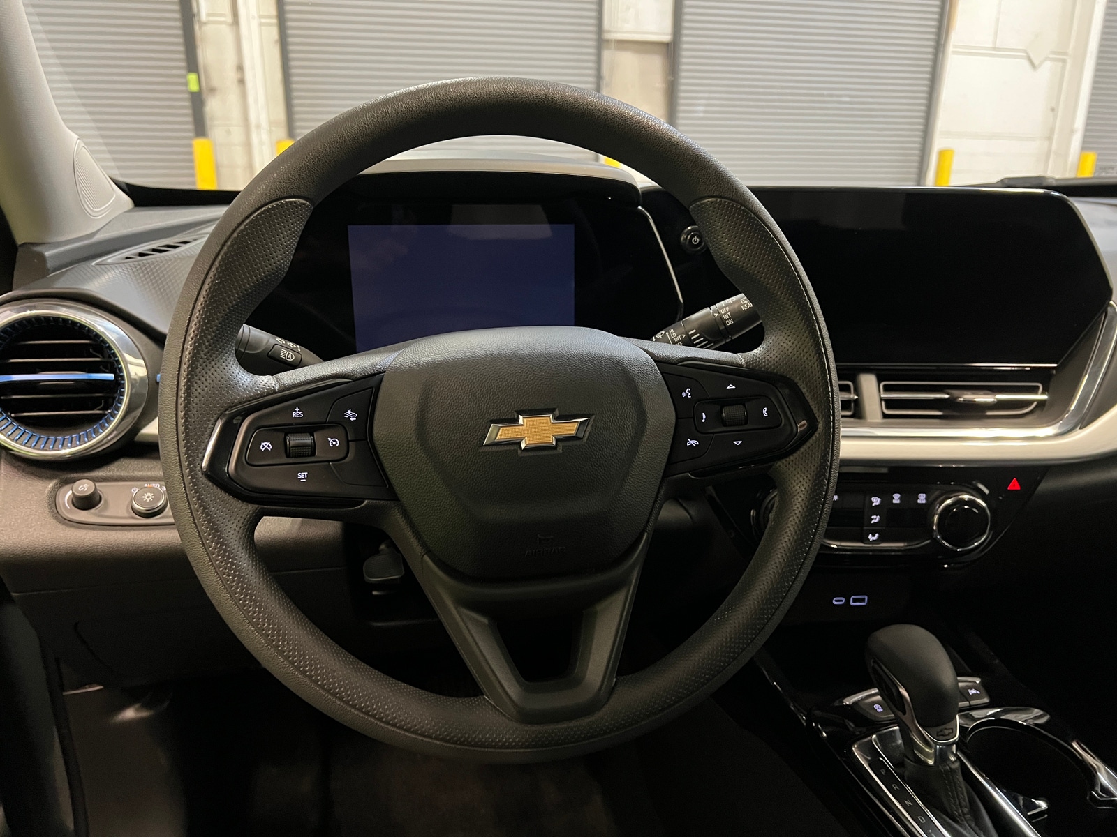 Thumbnail: 2025 Chevrolet Trax - 5