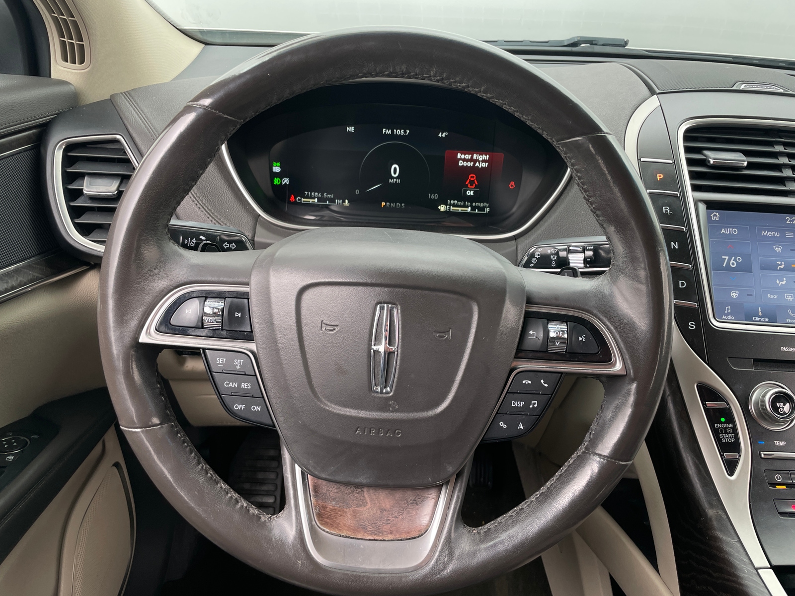 Thumbnail: 2019 Lincoln Nautilus - 4