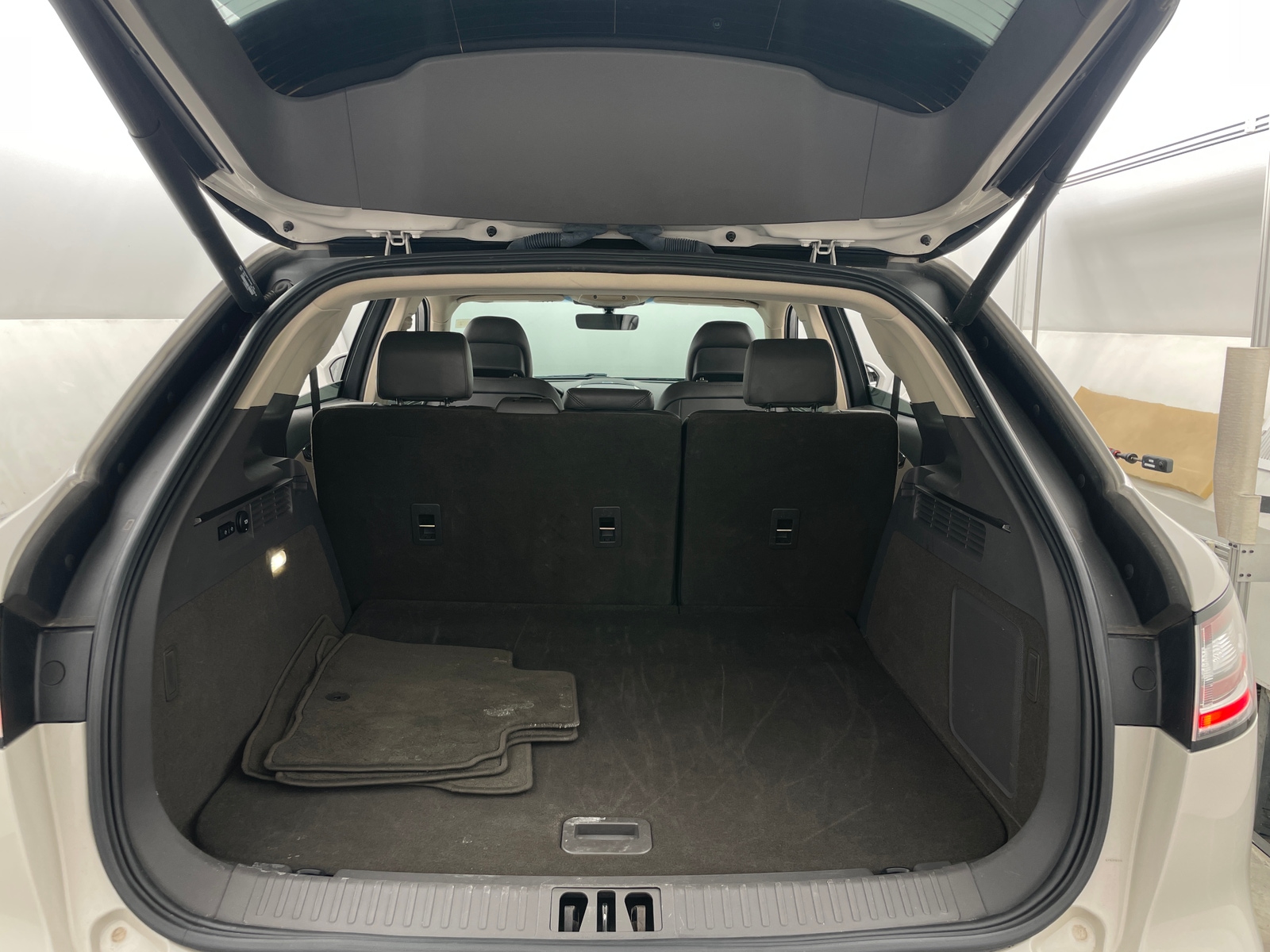 Thumbnail: 2019 Lincoln Nautilus - 6