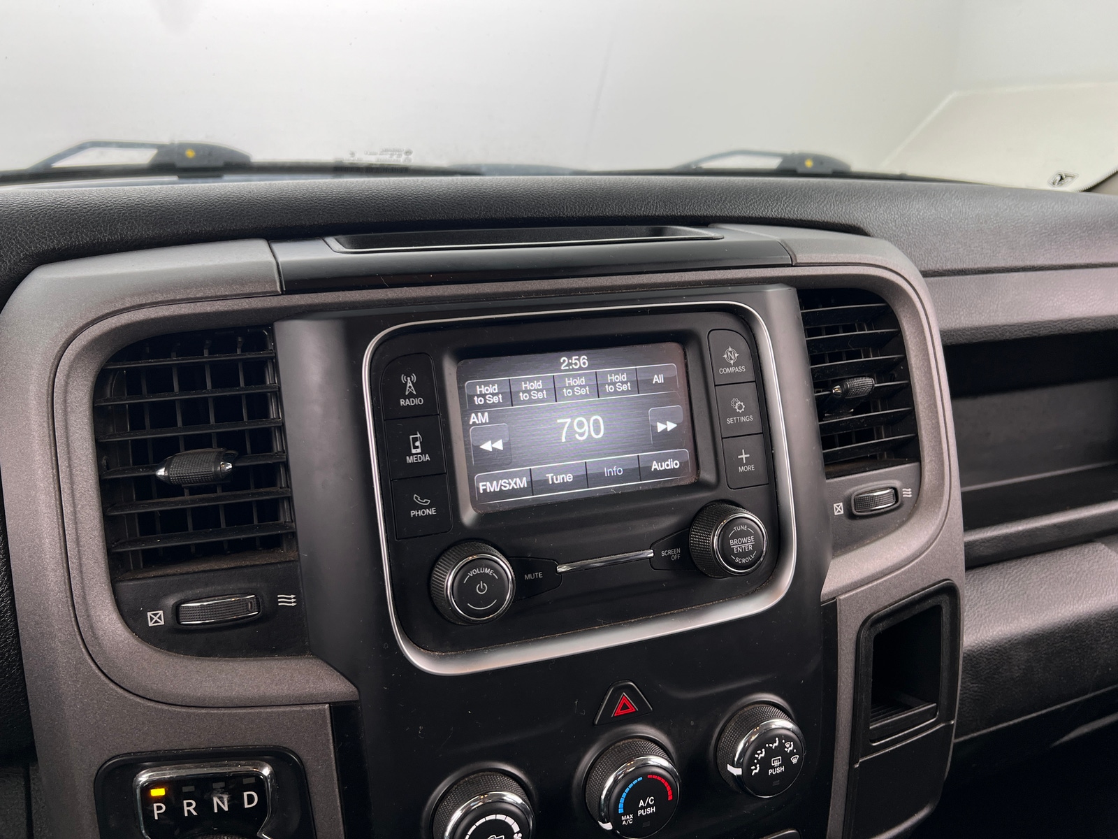 Thumbnail: 2021 RAM 1500 Classic - 3