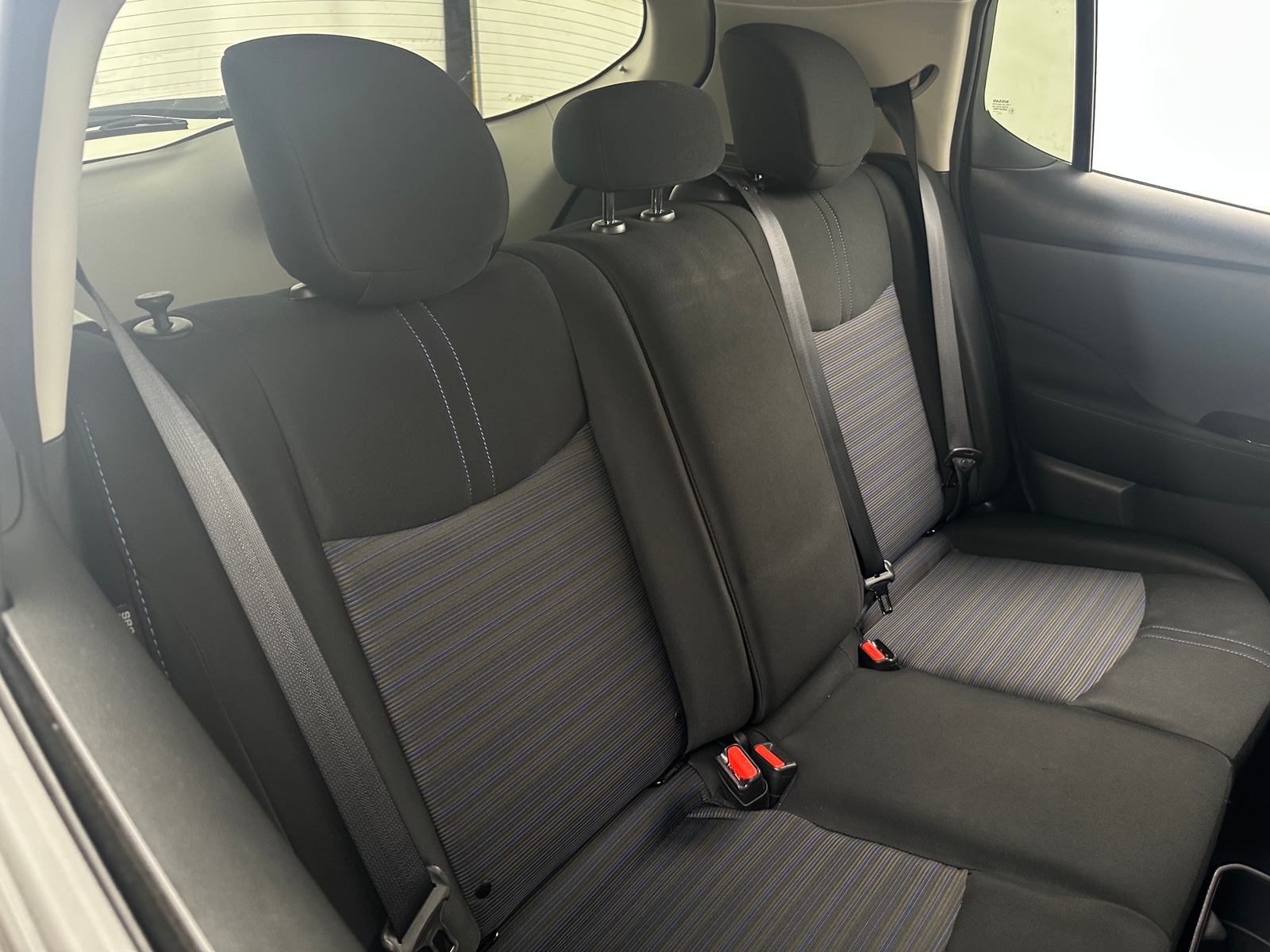 Thumbnail: 2022 Nissan Leaf - 6