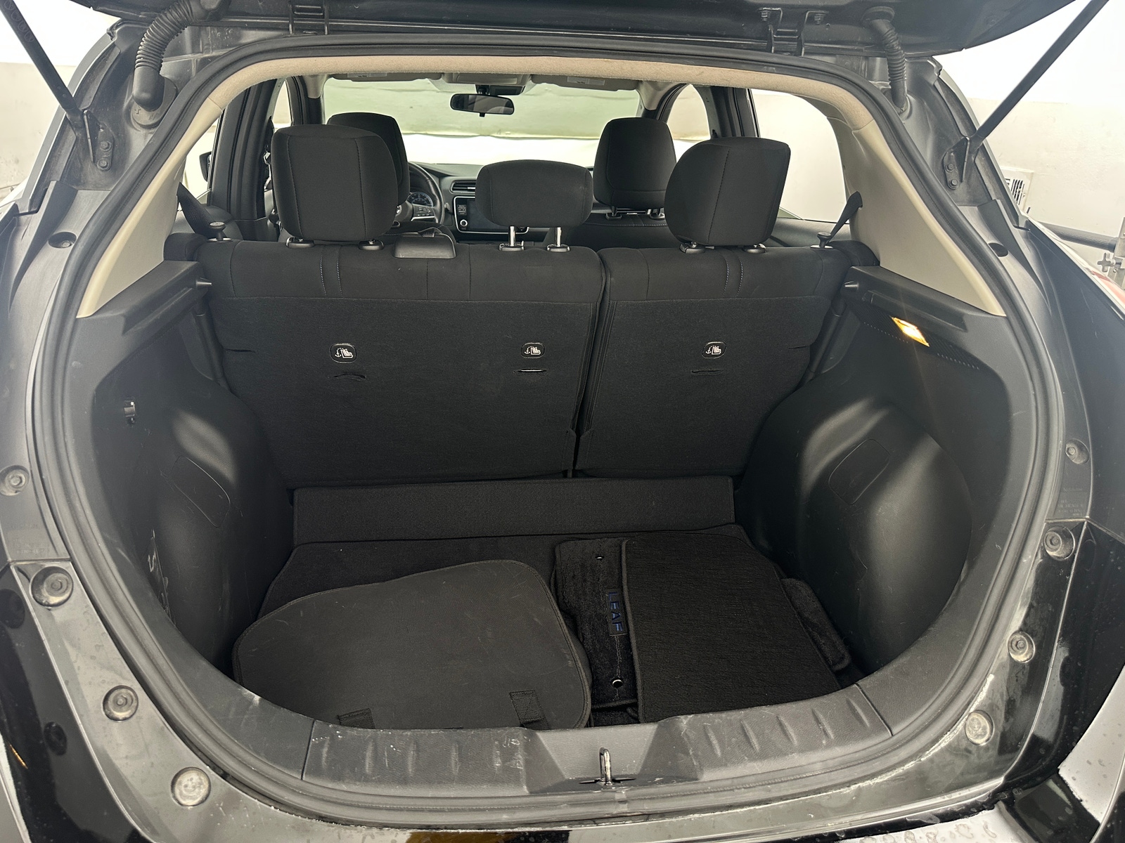 Thumbnail: 2022 Nissan Leaf - 7