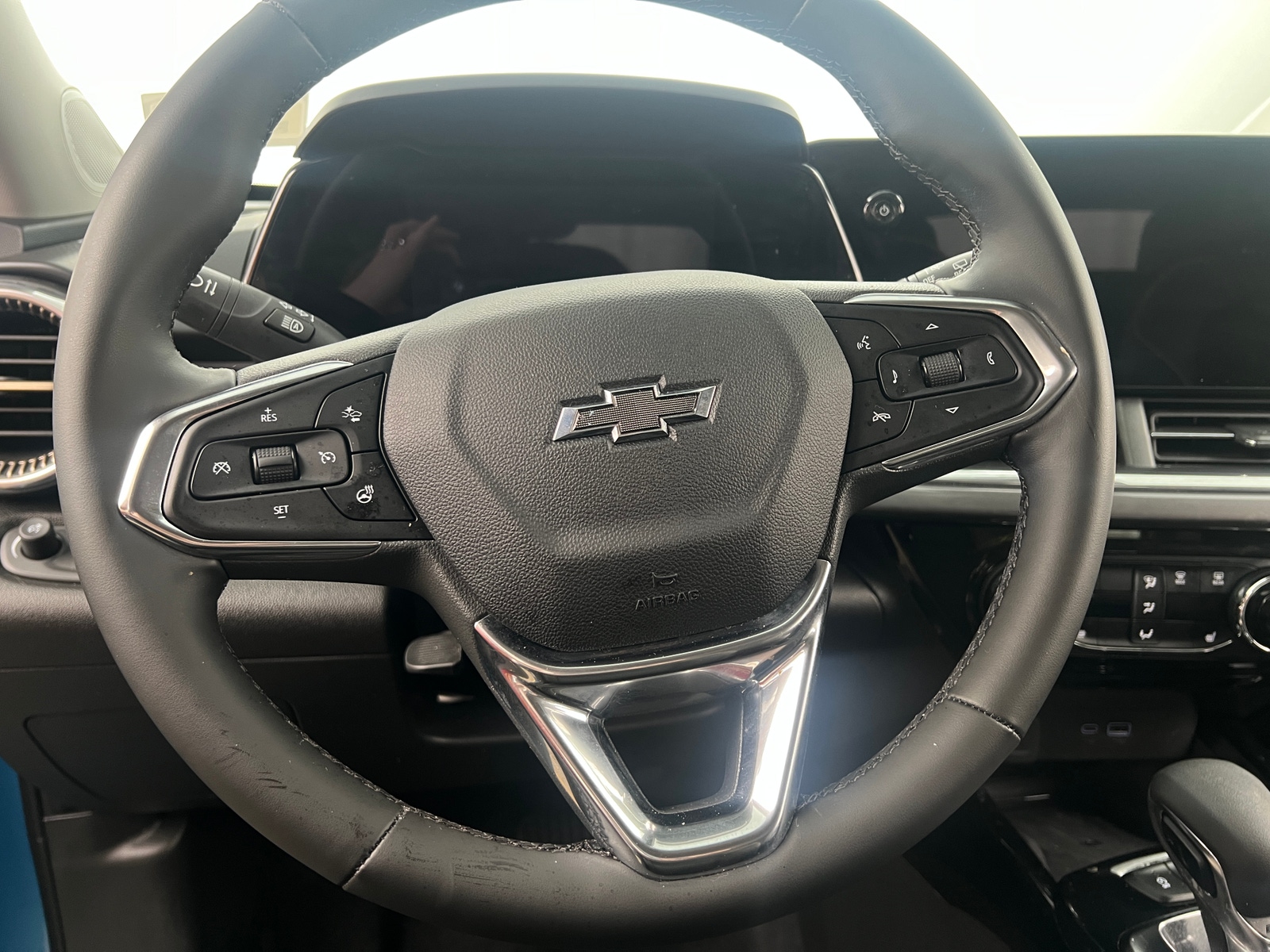 Thumbnail: 2025 Chevrolet Trax - 4