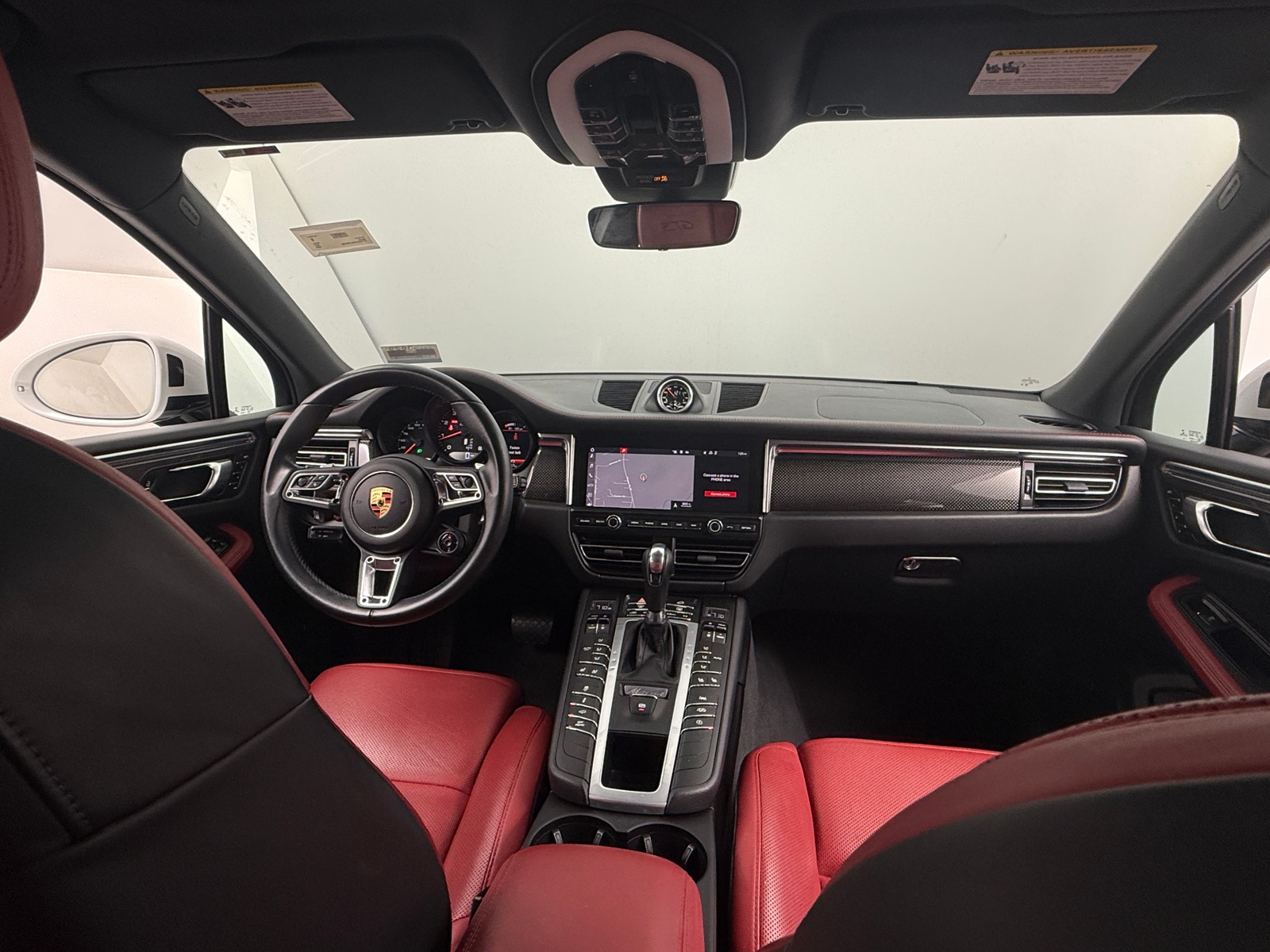 Thumbnail: 2020 Porsche Macan - 2