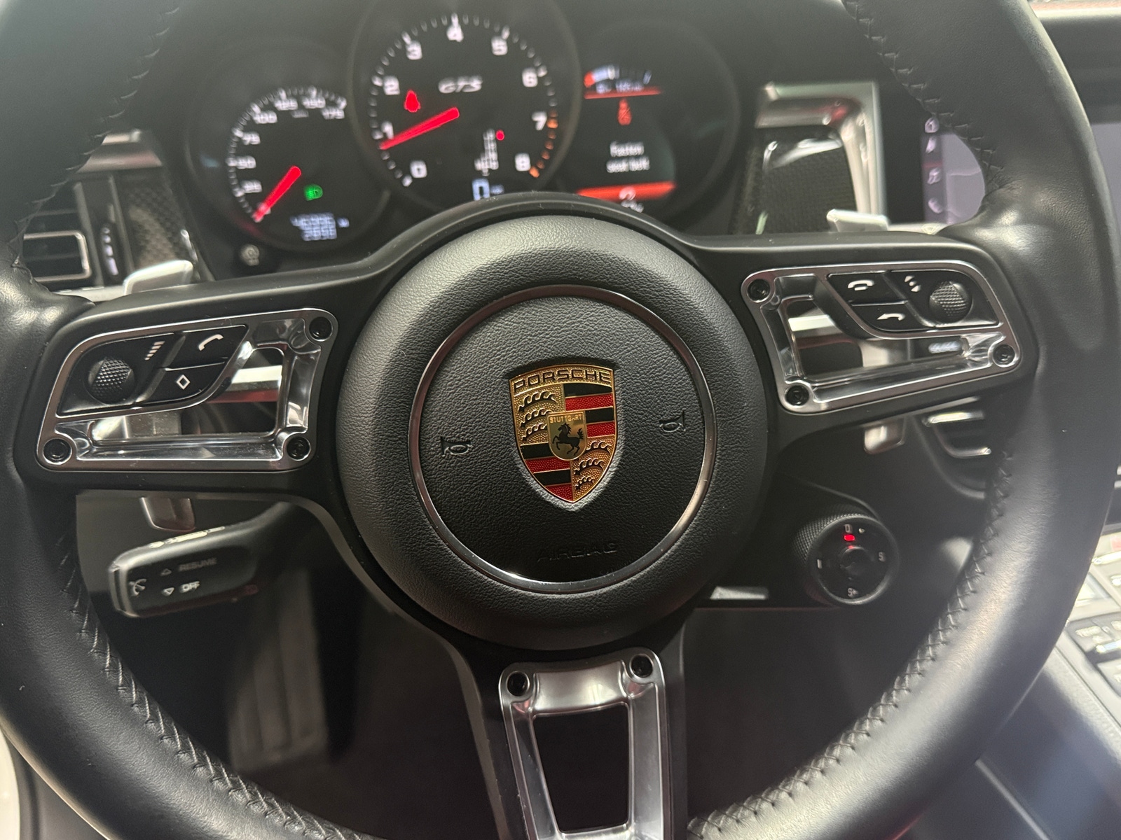 Thumbnail: 2020 Porsche Macan - 4