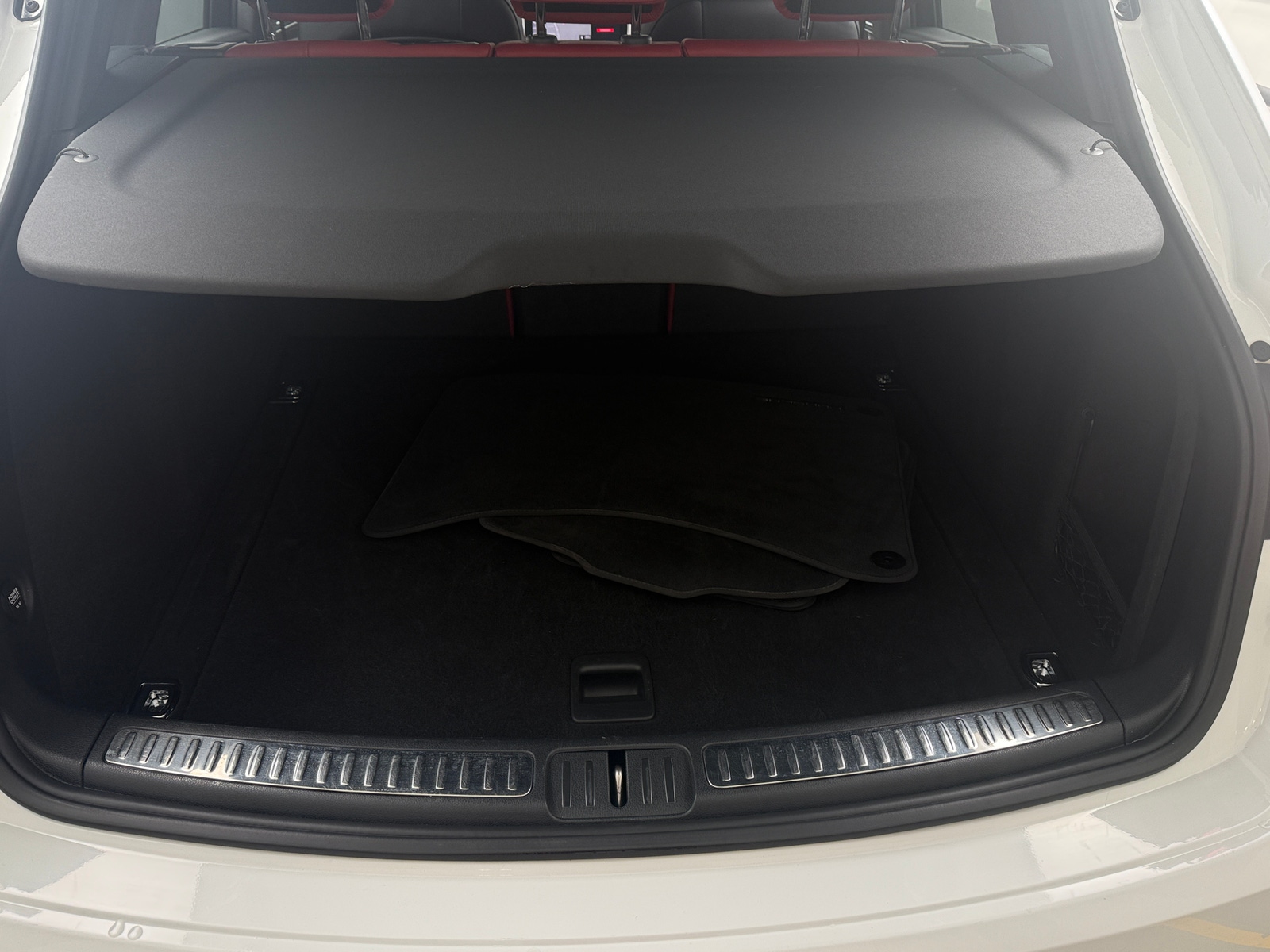 Thumbnail: 2020 Porsche Macan - 6