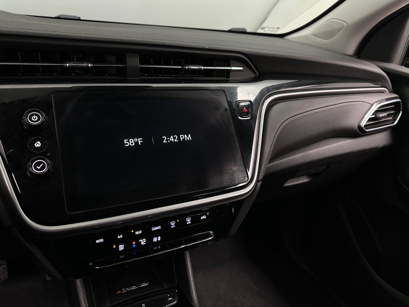 Thumbnail: 2023 Chevrolet Bolt EUV - 4