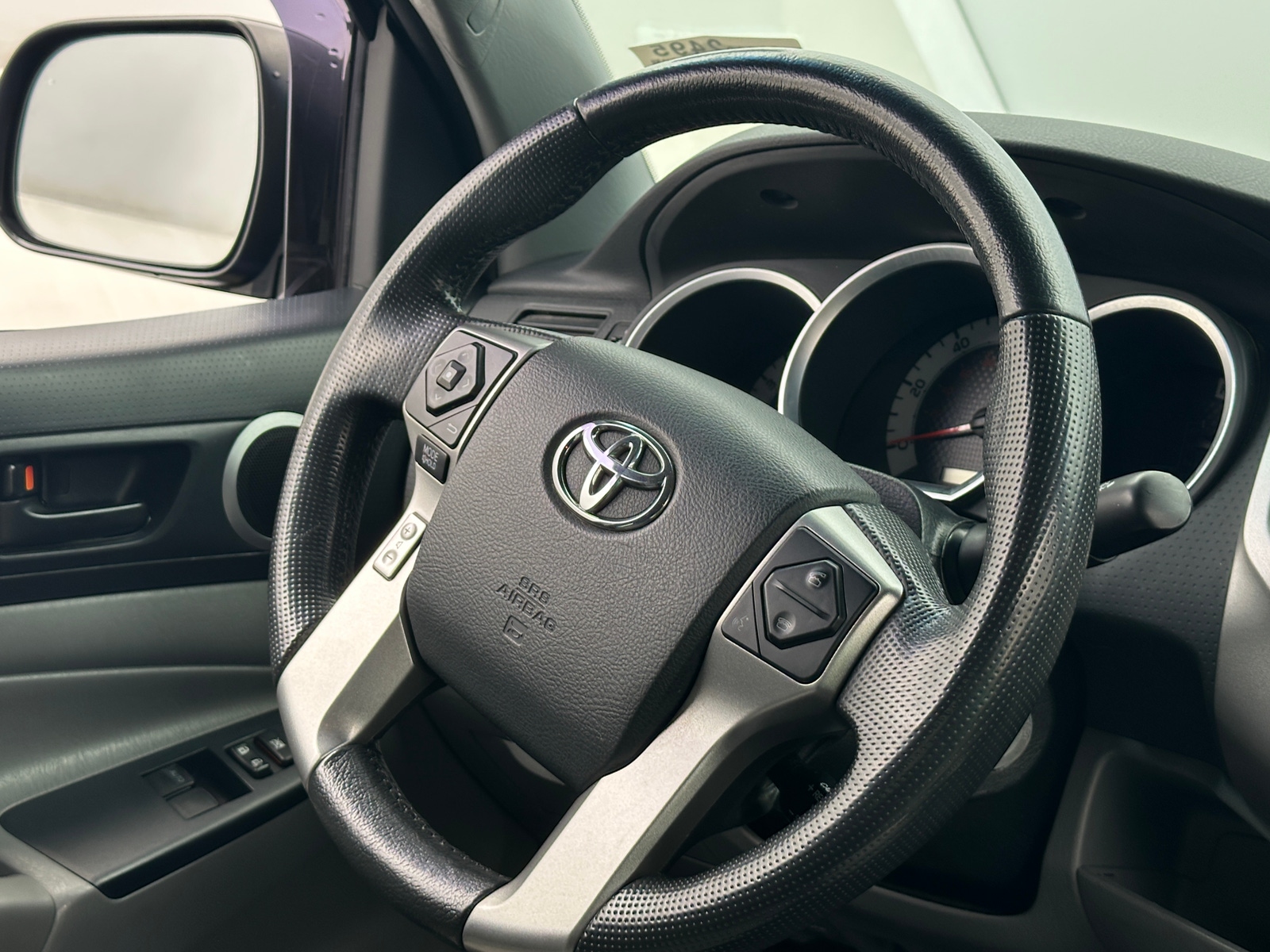 Thumbnail: 2014 Toyota Tacoma - 5