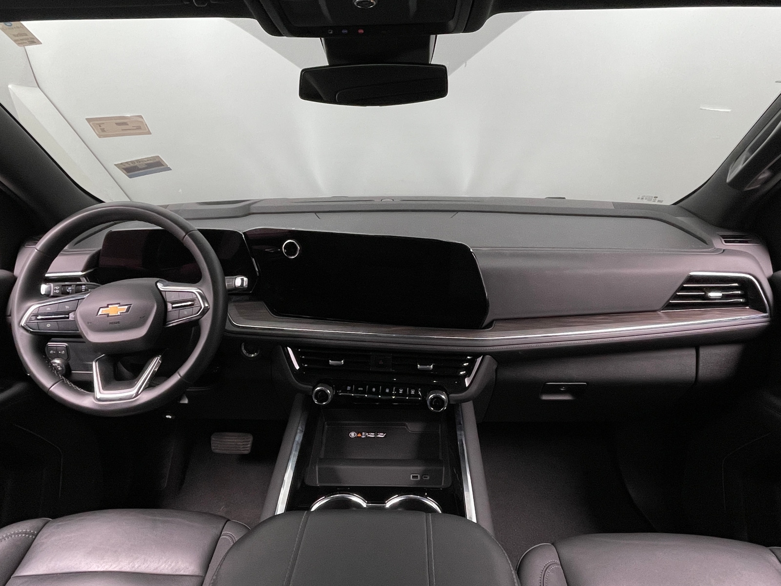 Thumbnail: 2025 Chevrolet Tahoe - 2