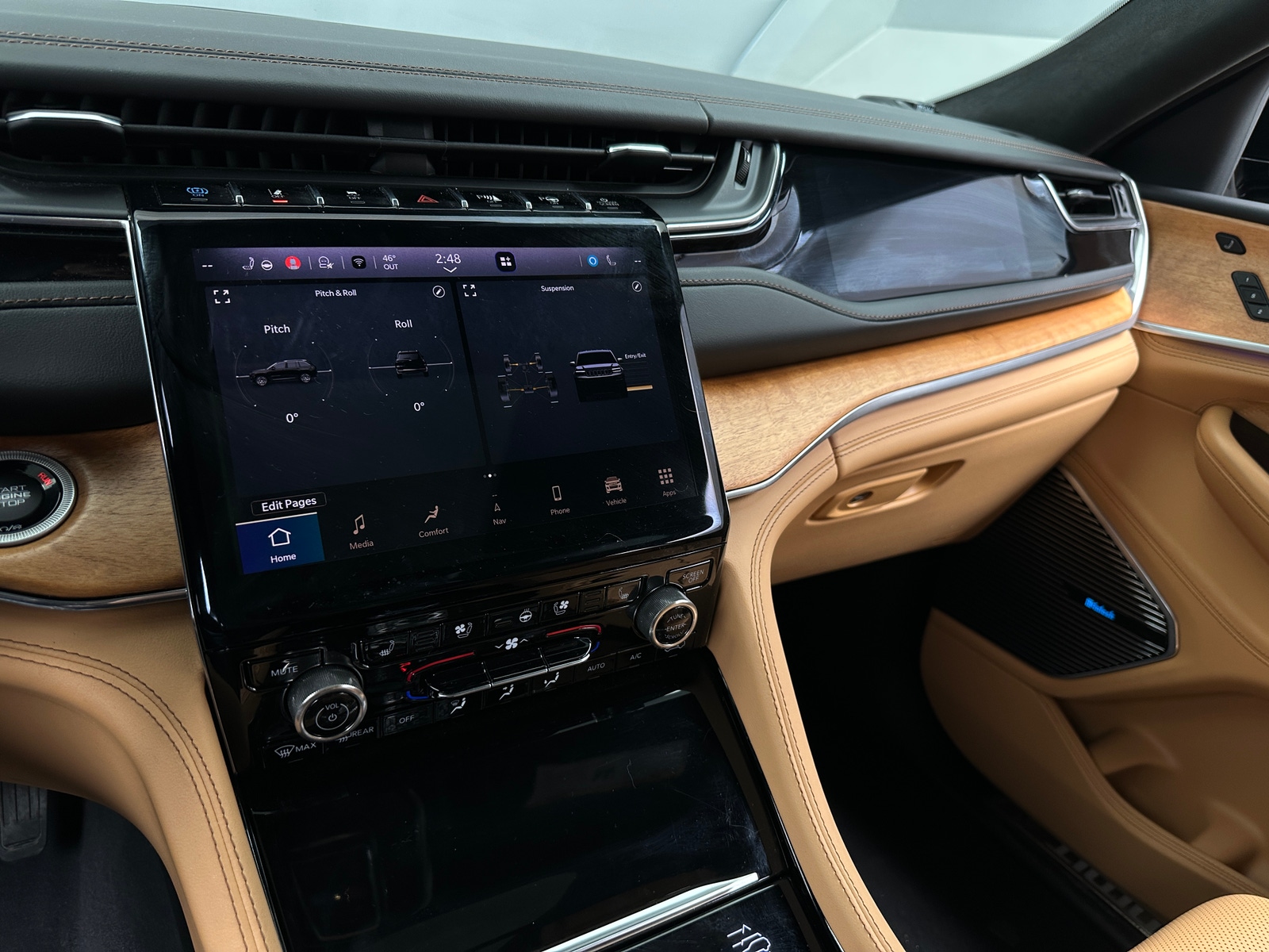 Thumbnail: 2022 Jeep Grand Cherokee - 3