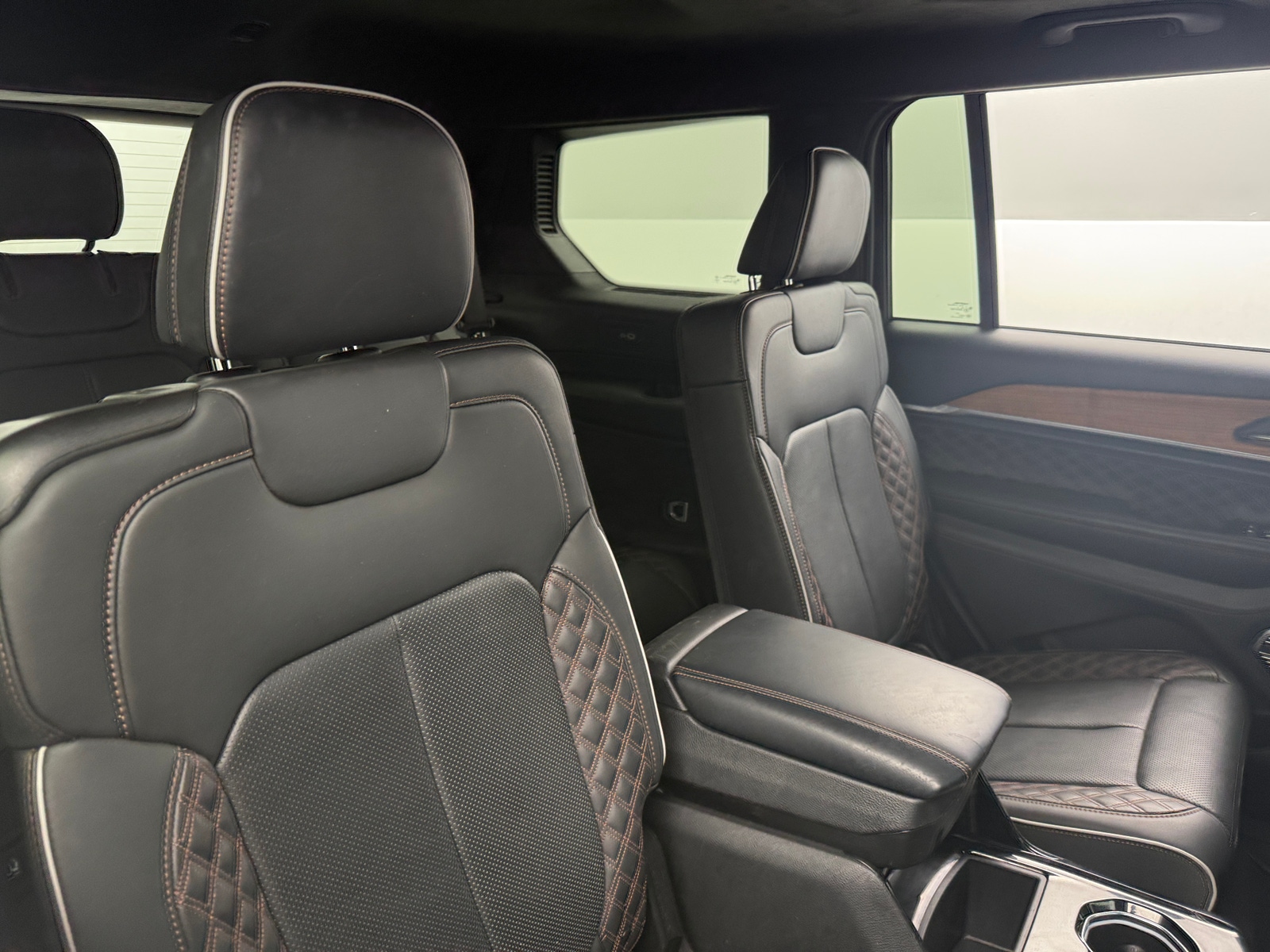 Thumbnail: 2023 Jeep Grand Cherokee L - 5