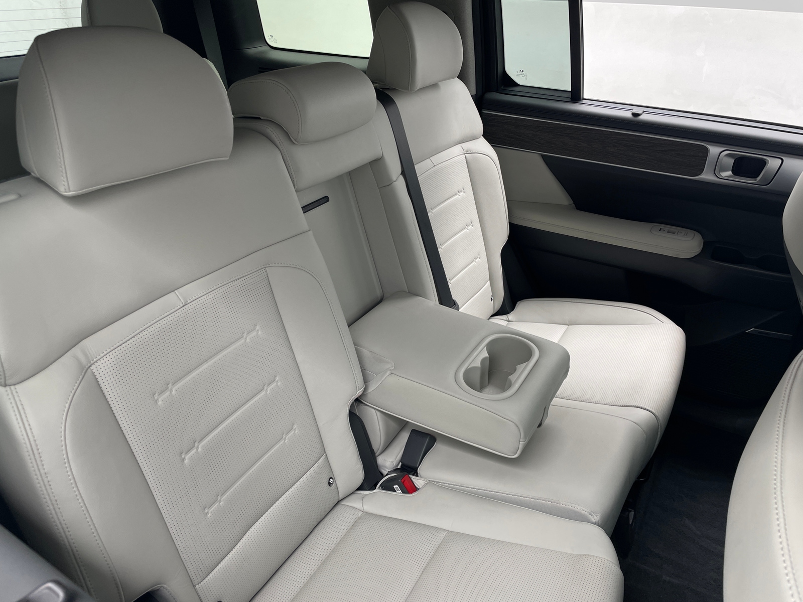 Thumbnail: 2024 Hyundai Santa Fe - 5