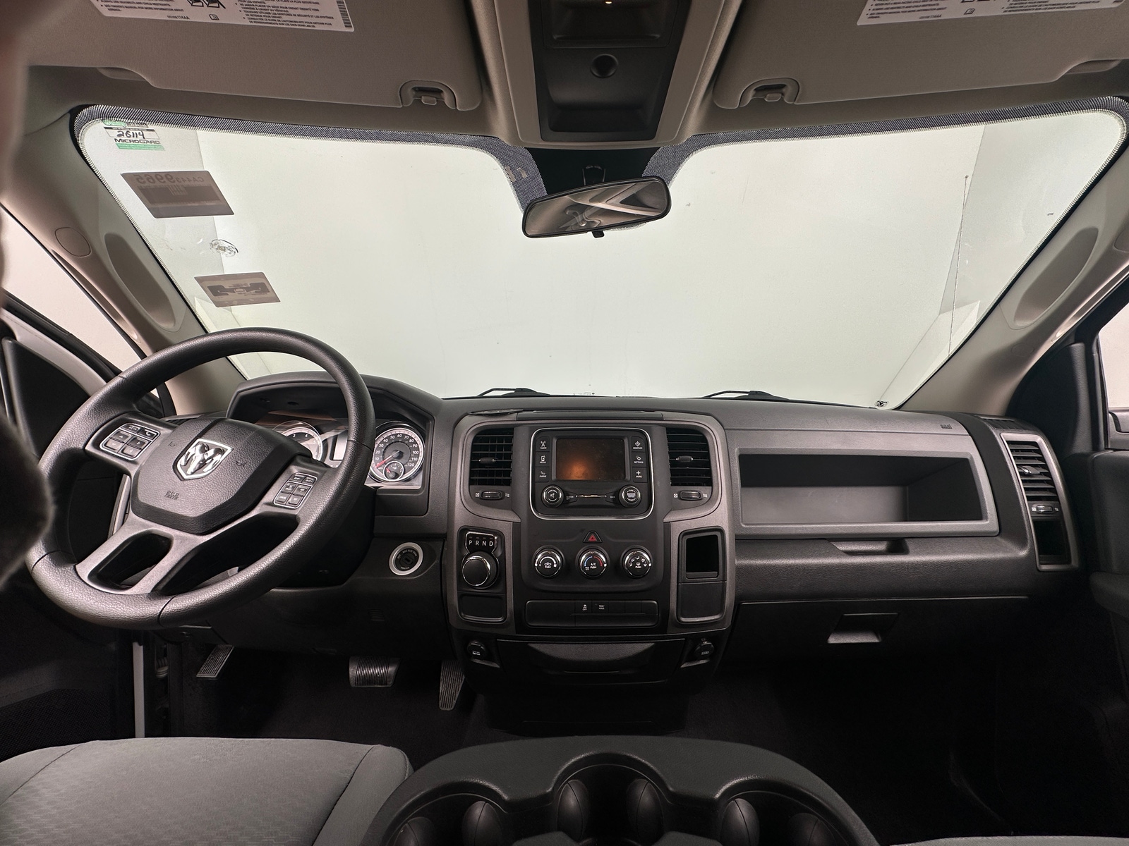 Thumbnail: 2019 RAM 1500 Classic - 3