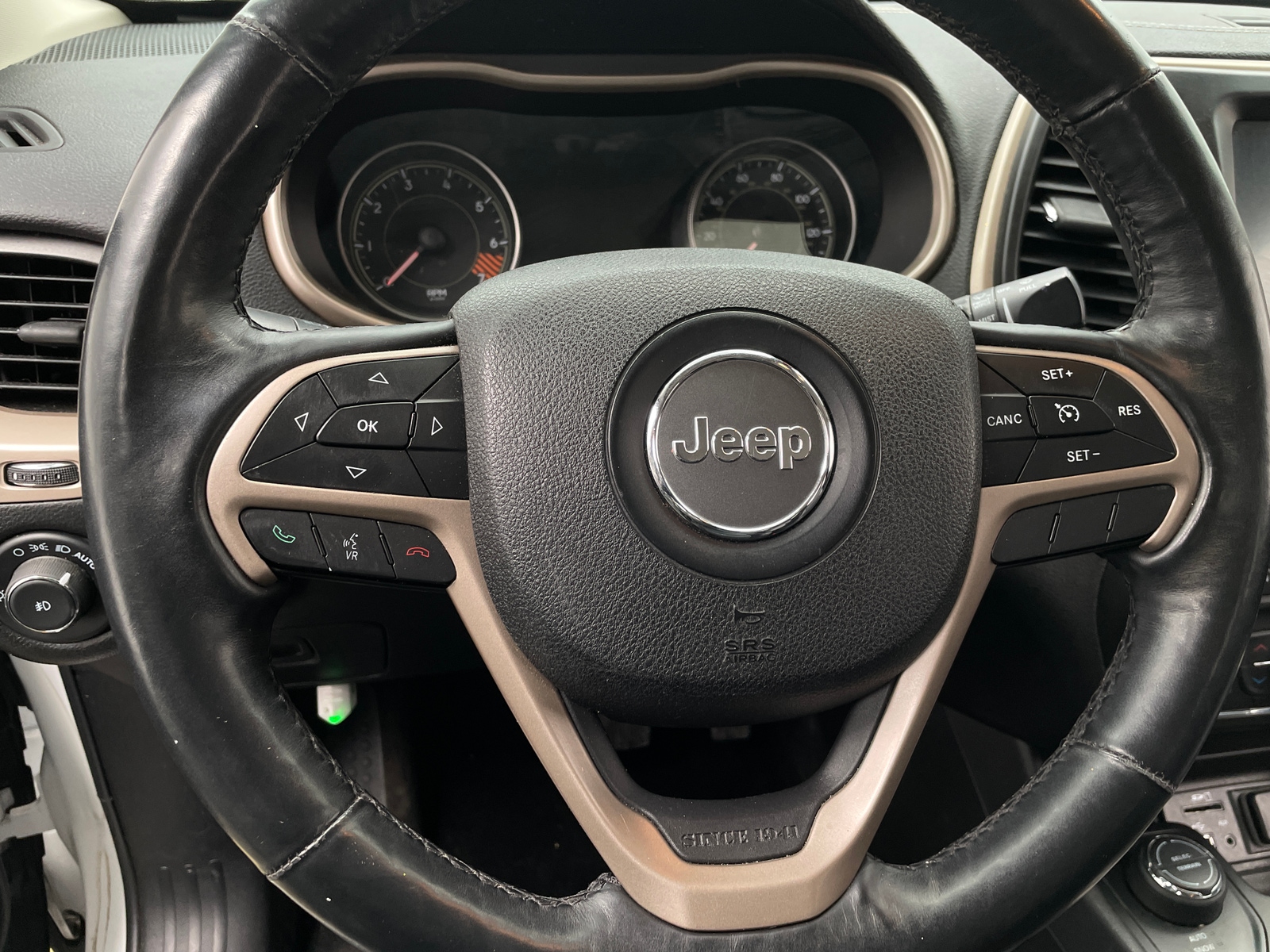 Thumbnail: 2014 Jeep Cherokee - 4