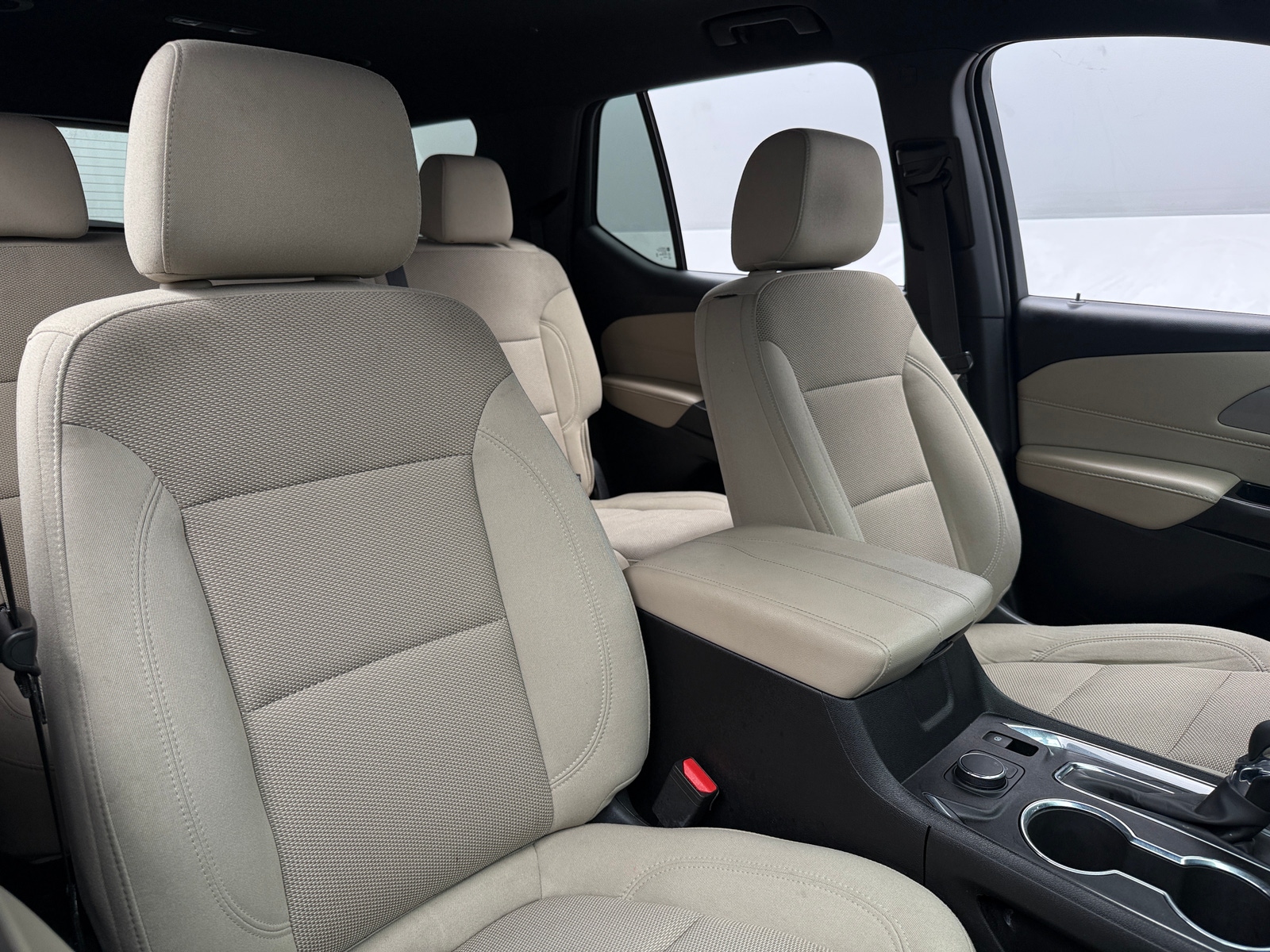 Thumbnail: 2023 Chevrolet Traverse - 2