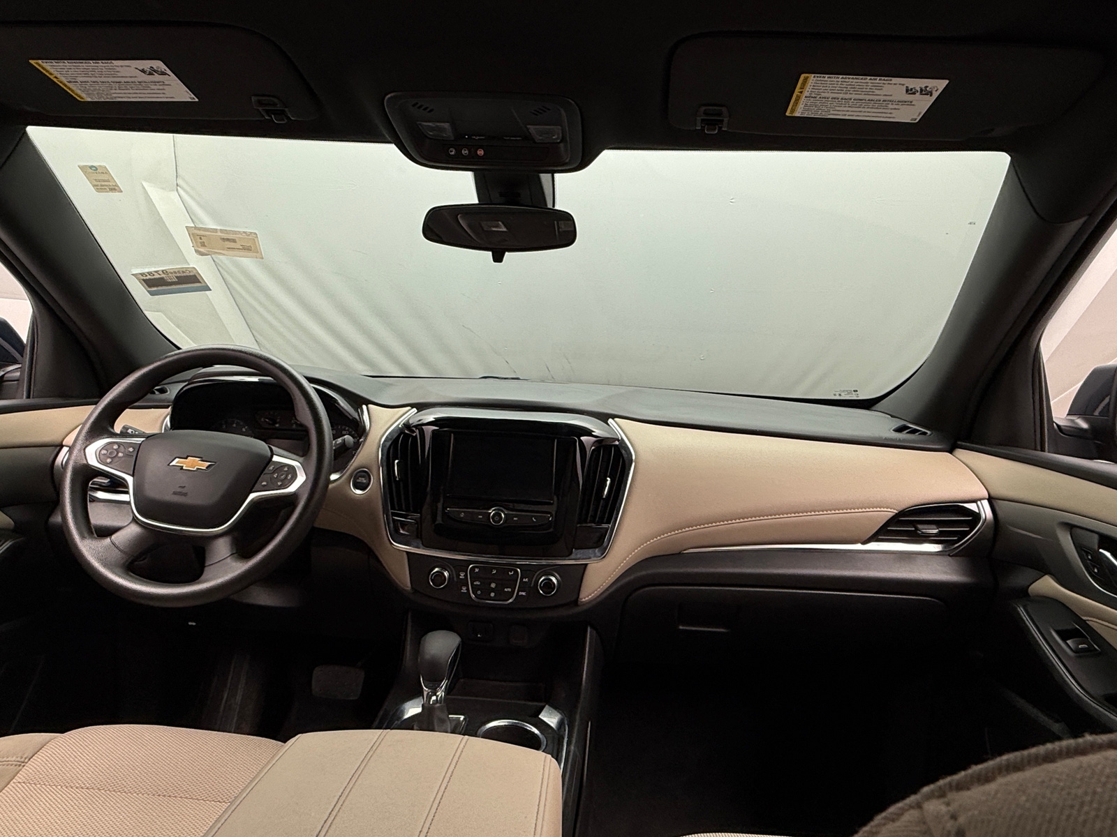 Thumbnail: 2023 Chevrolet Traverse - 3