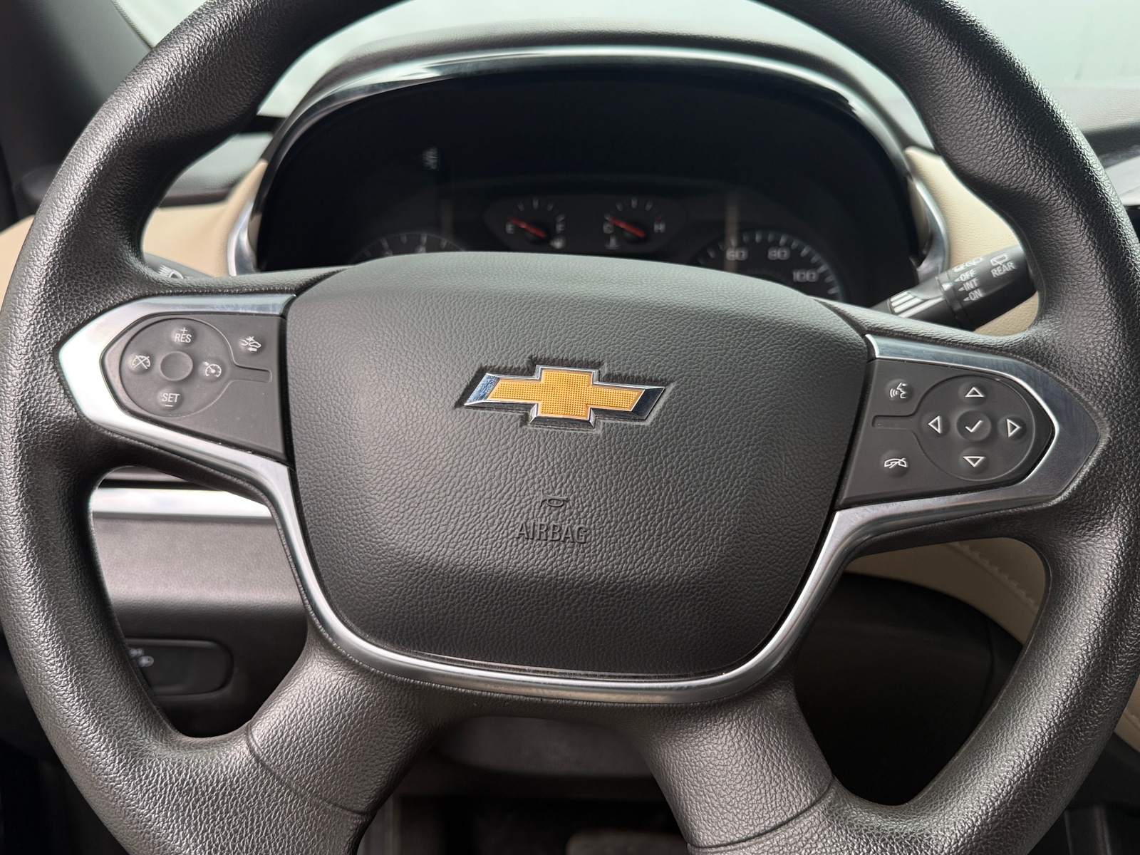 Thumbnail: 2023 Chevrolet Traverse - 5