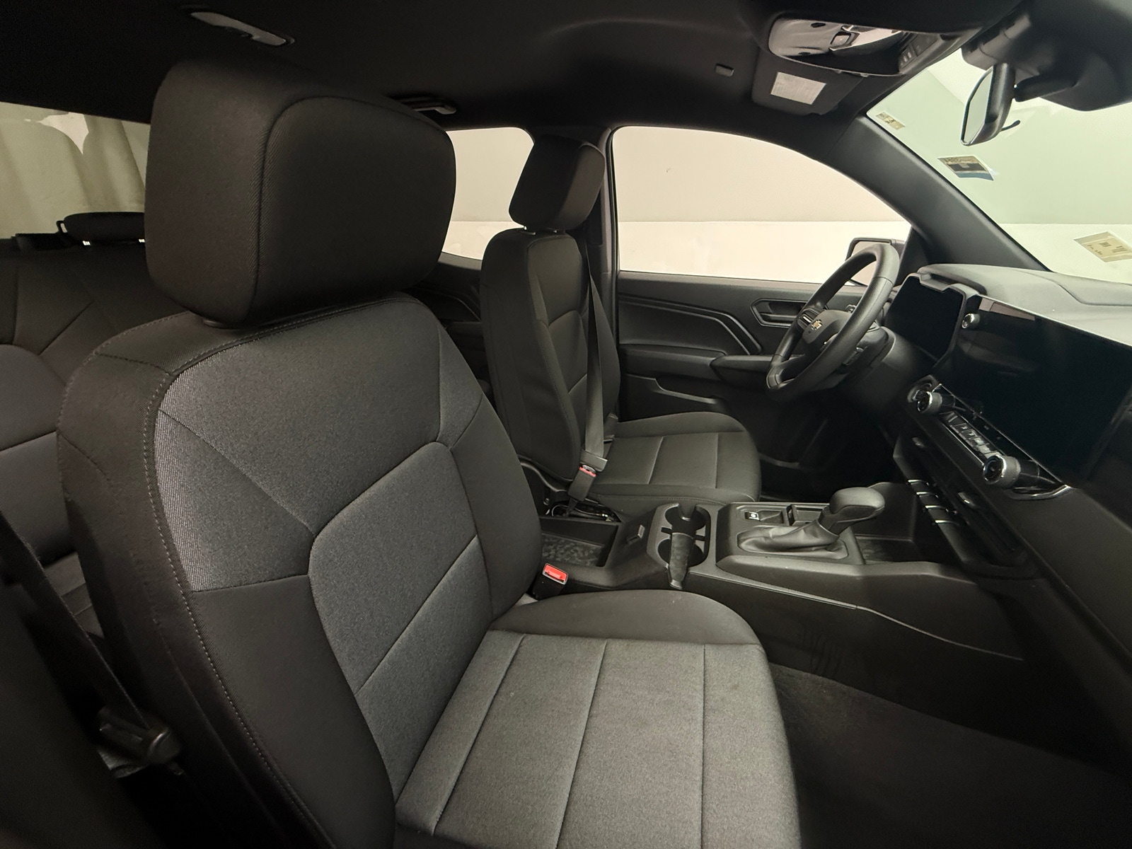 Thumbnail: 2024 Chevrolet Colorado - 2