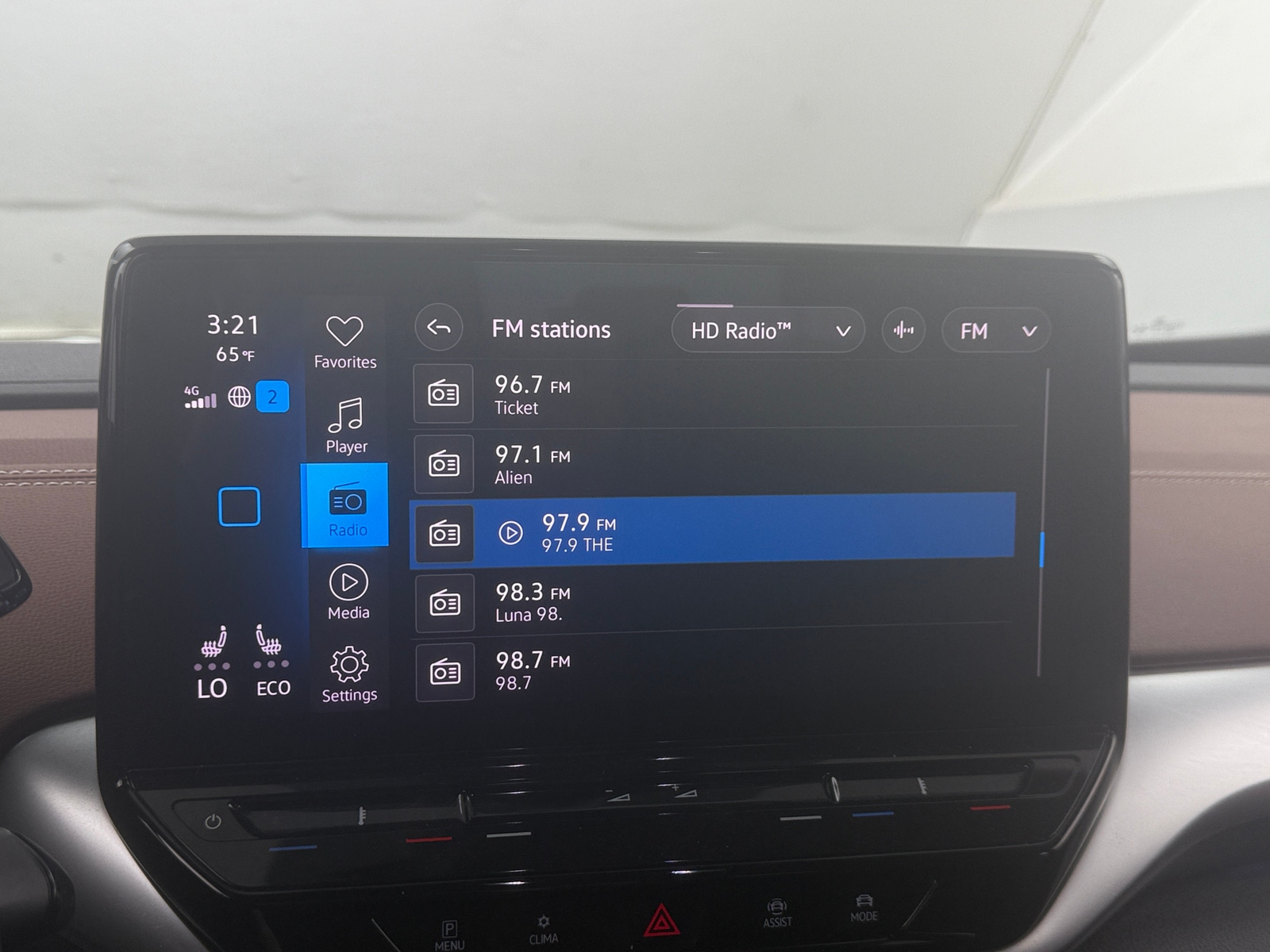 Thumbnail: 2021 Volkswagen ID.4 - 3