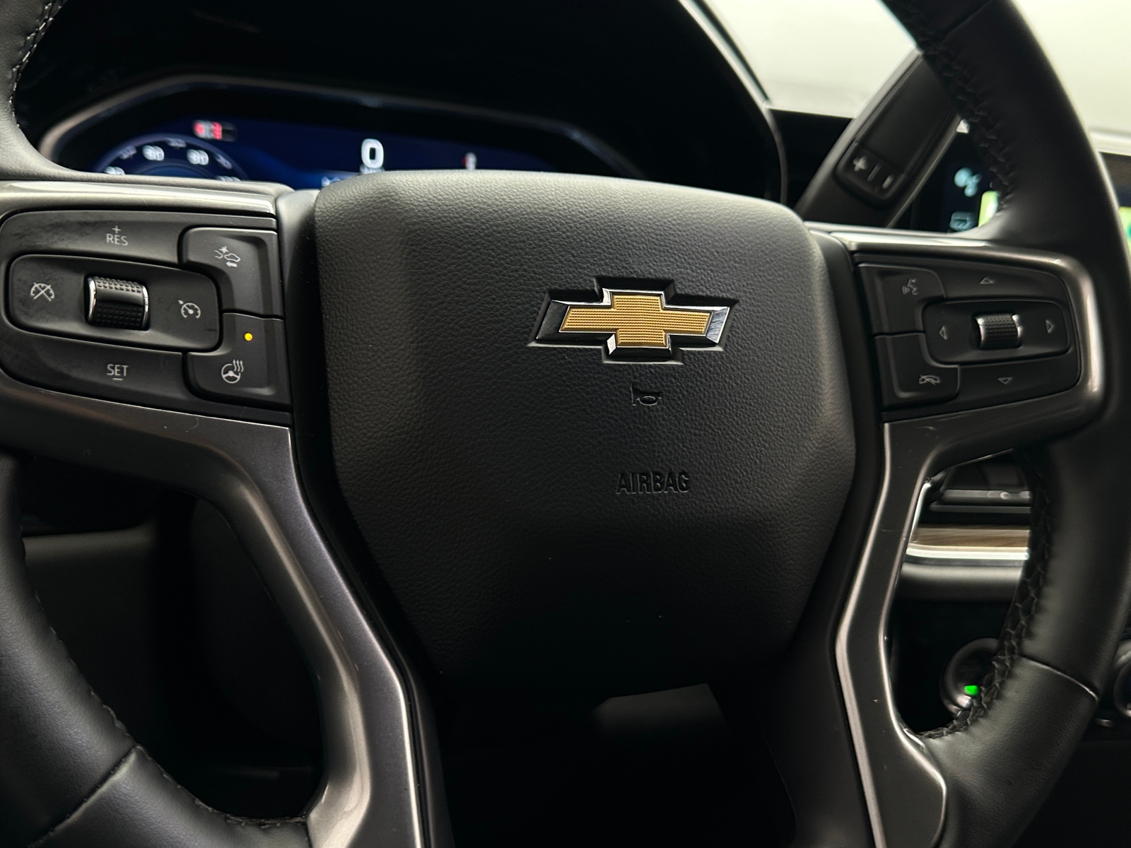 Thumbnail: 2024 Chevrolet Silverado 1500 - 5