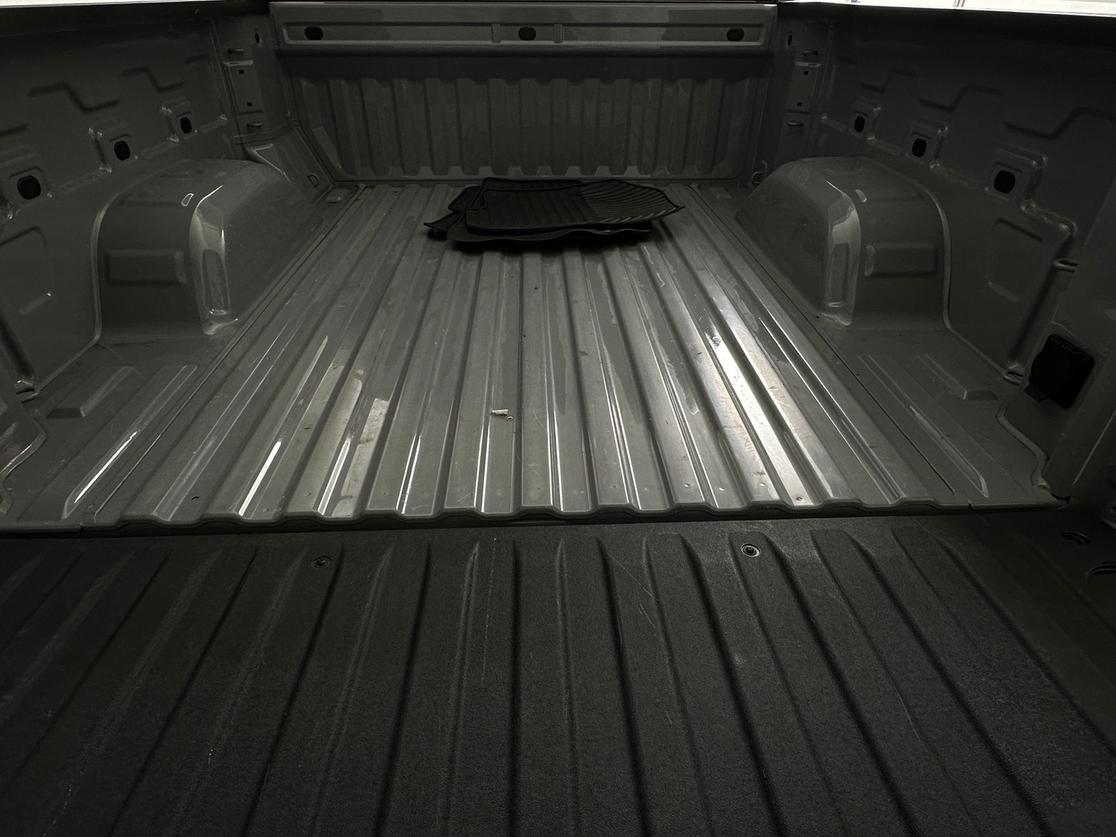 Thumbnail: 2024 Chevrolet Silverado 1500 - 7