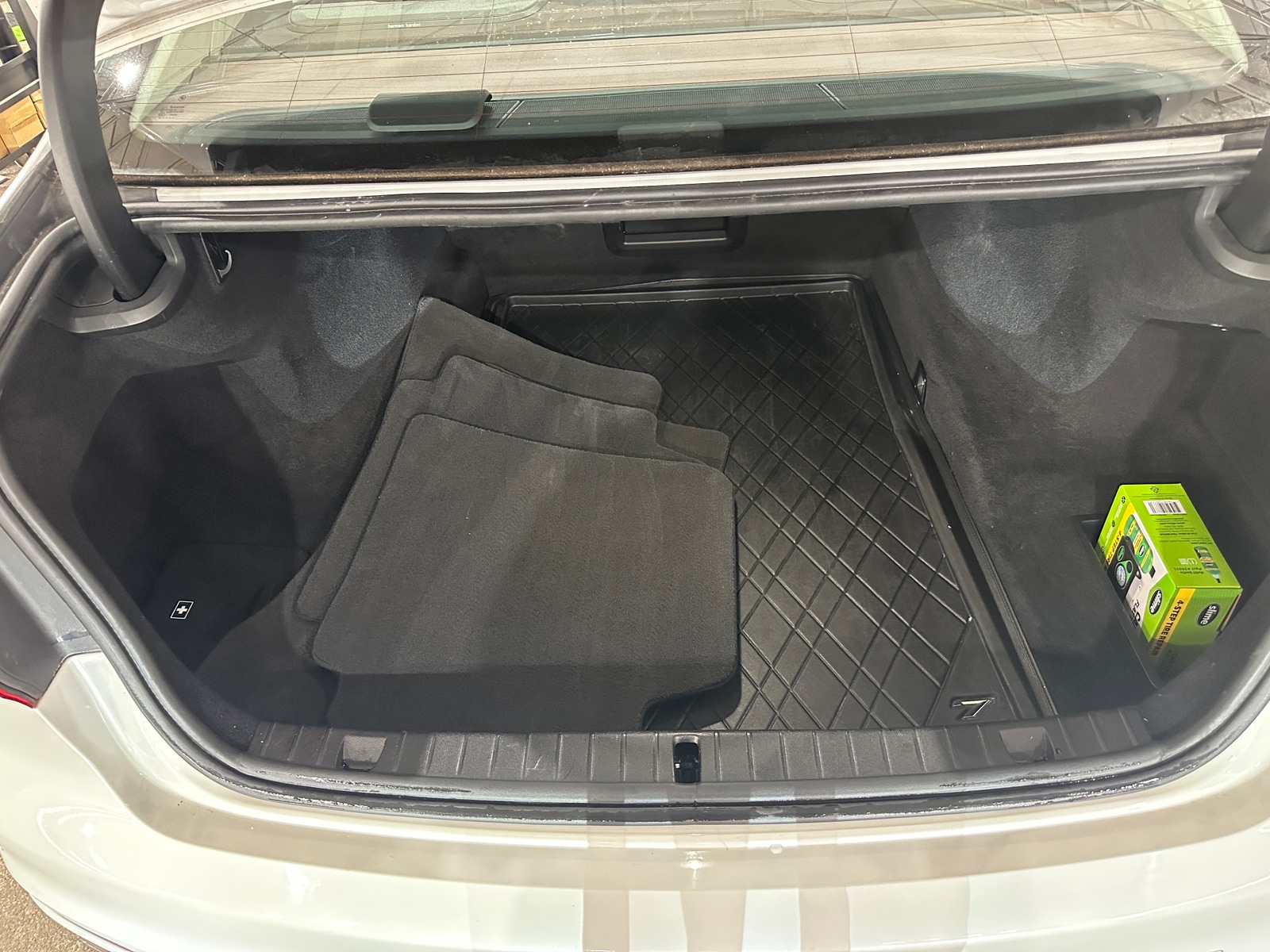 Thumbnail: 2016 BMW 7 Series - 6