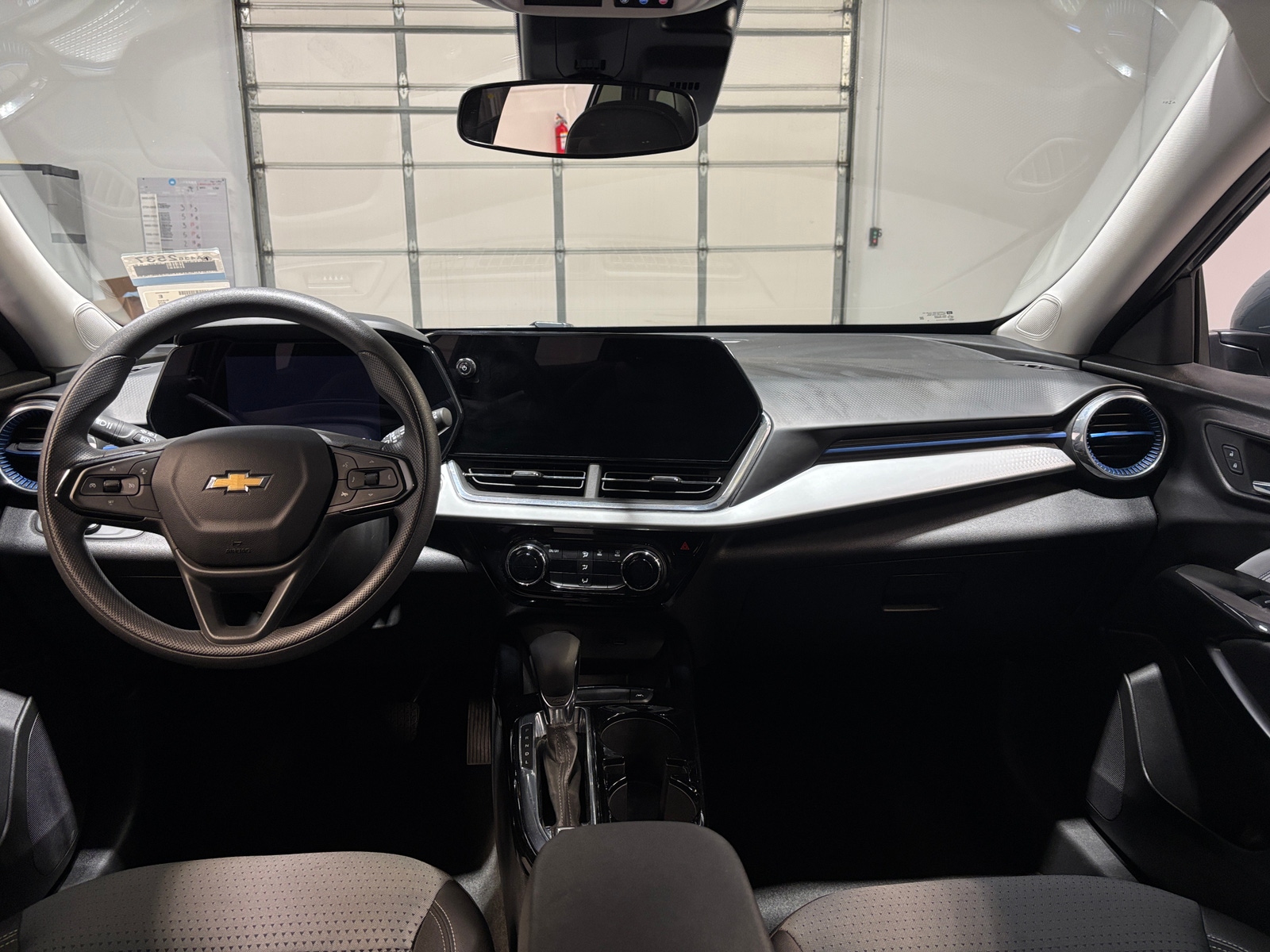 Thumbnail: 2025 Chevrolet Trax - 3