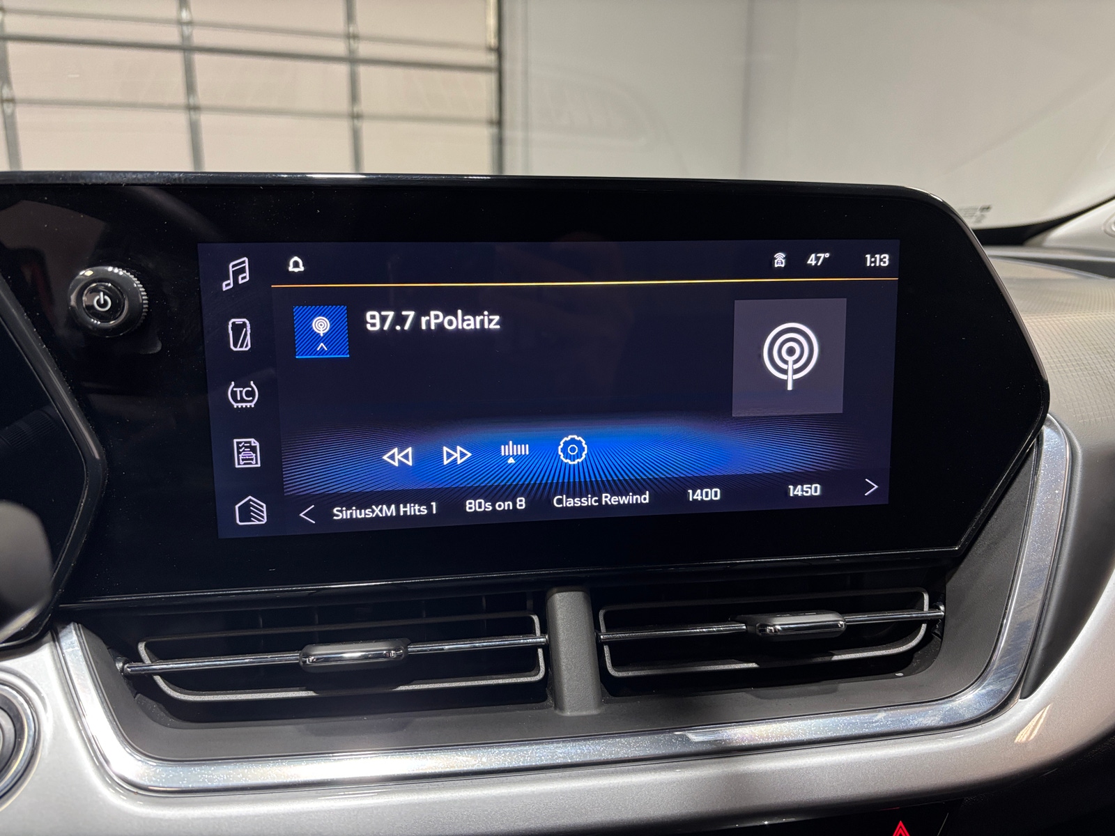 Thumbnail: 2025 Chevrolet Trax - 4