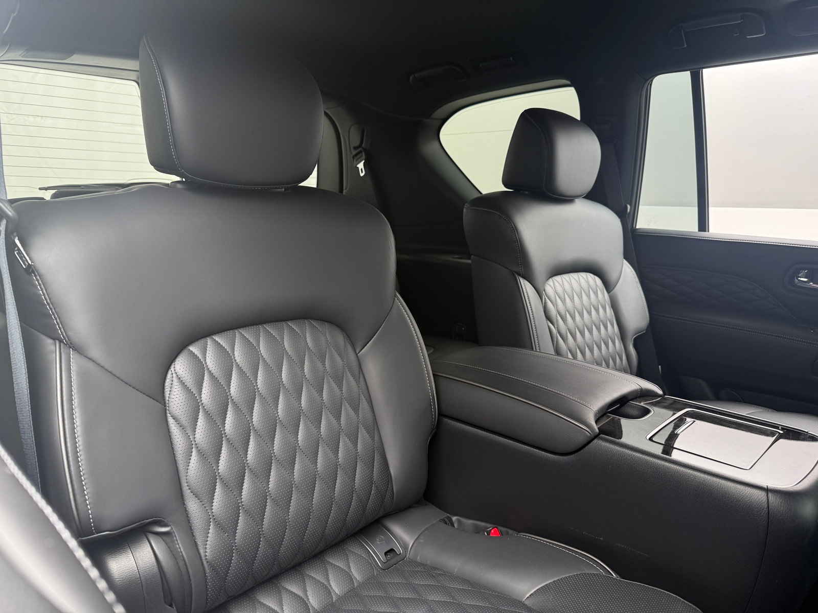 Thumbnail: 2024 INFINITI QX80 - 5