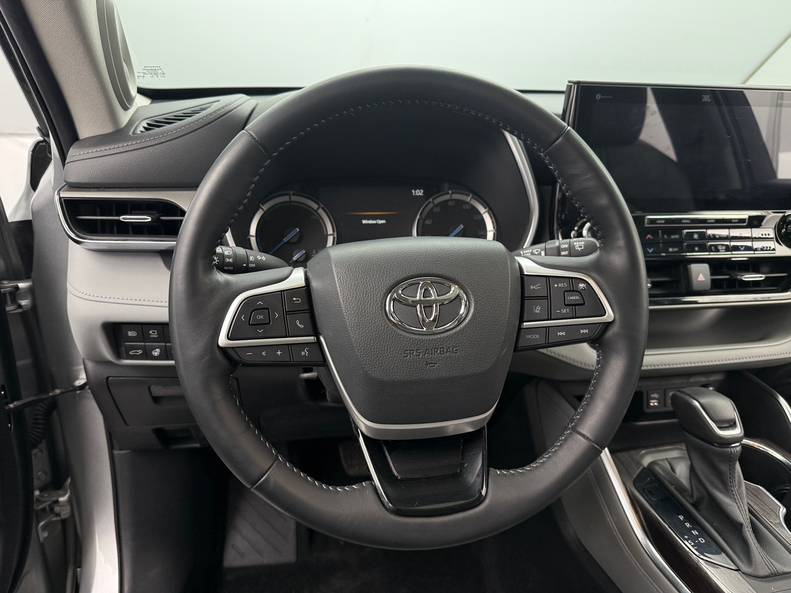 Thumbnail: 2022 Toyota Highlander - 4