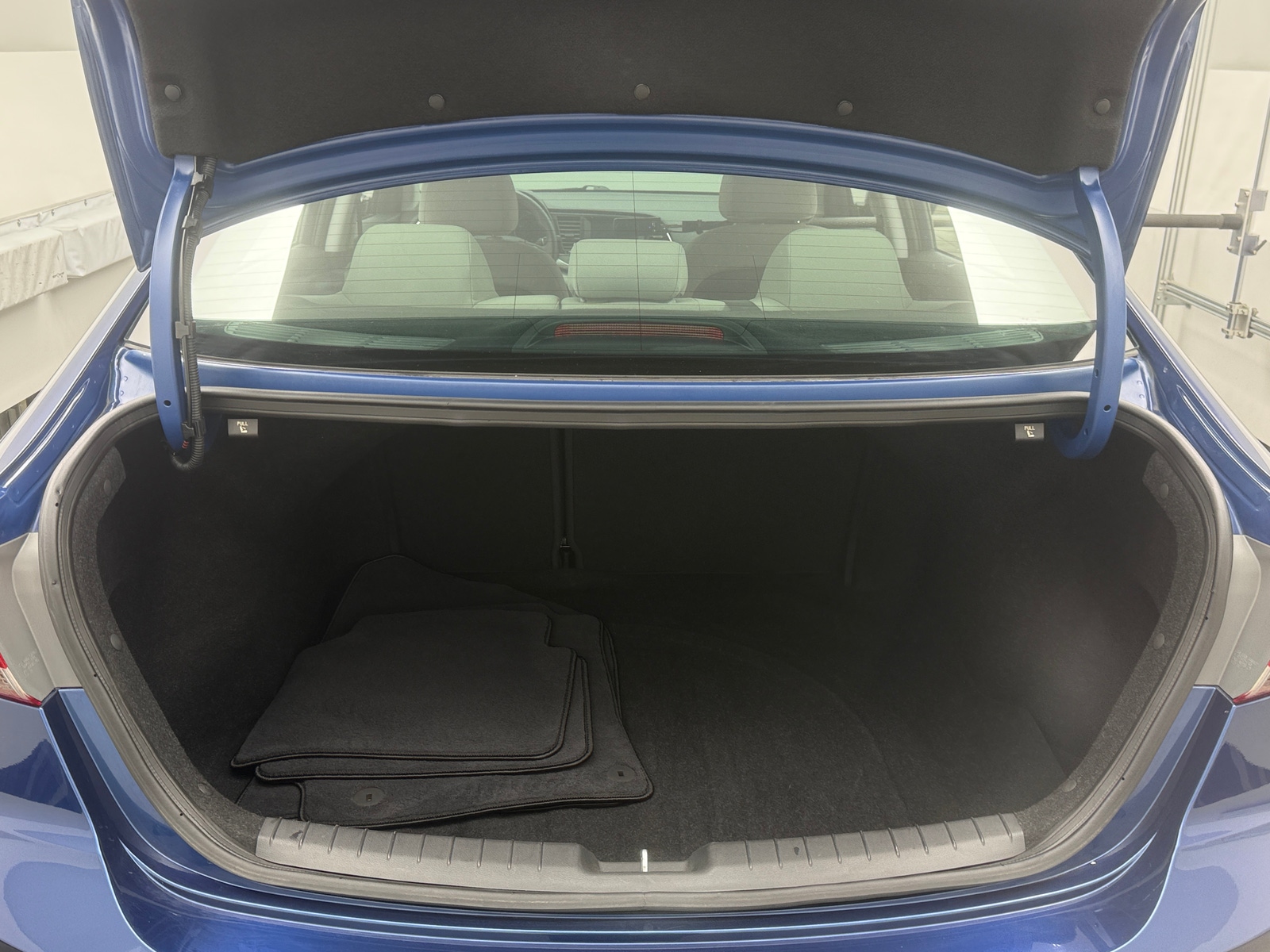 Thumbnail: 2018 Hyundai Elantra - 7