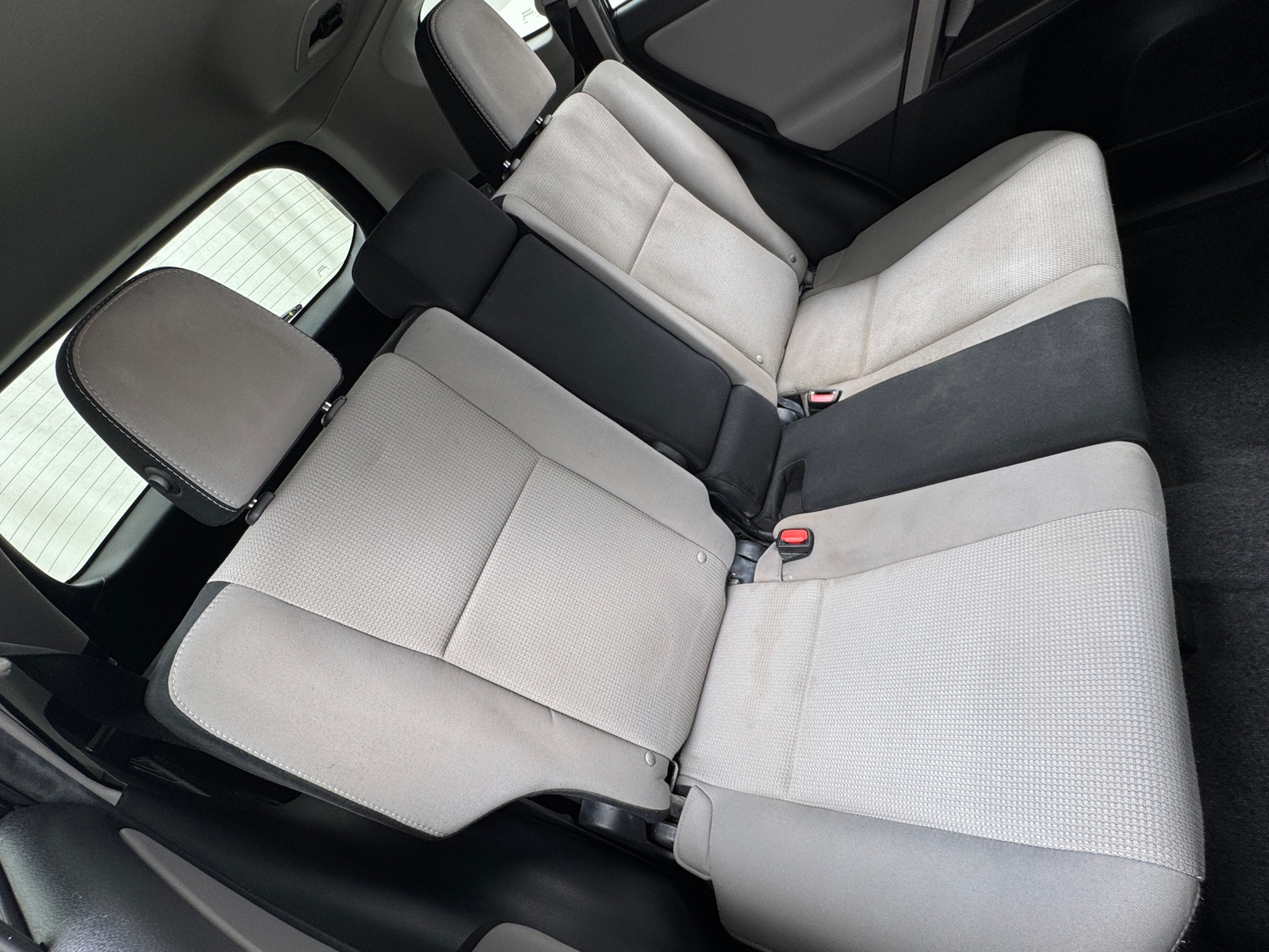 Thumbnail: 2017 Toyota RAV4 - 6