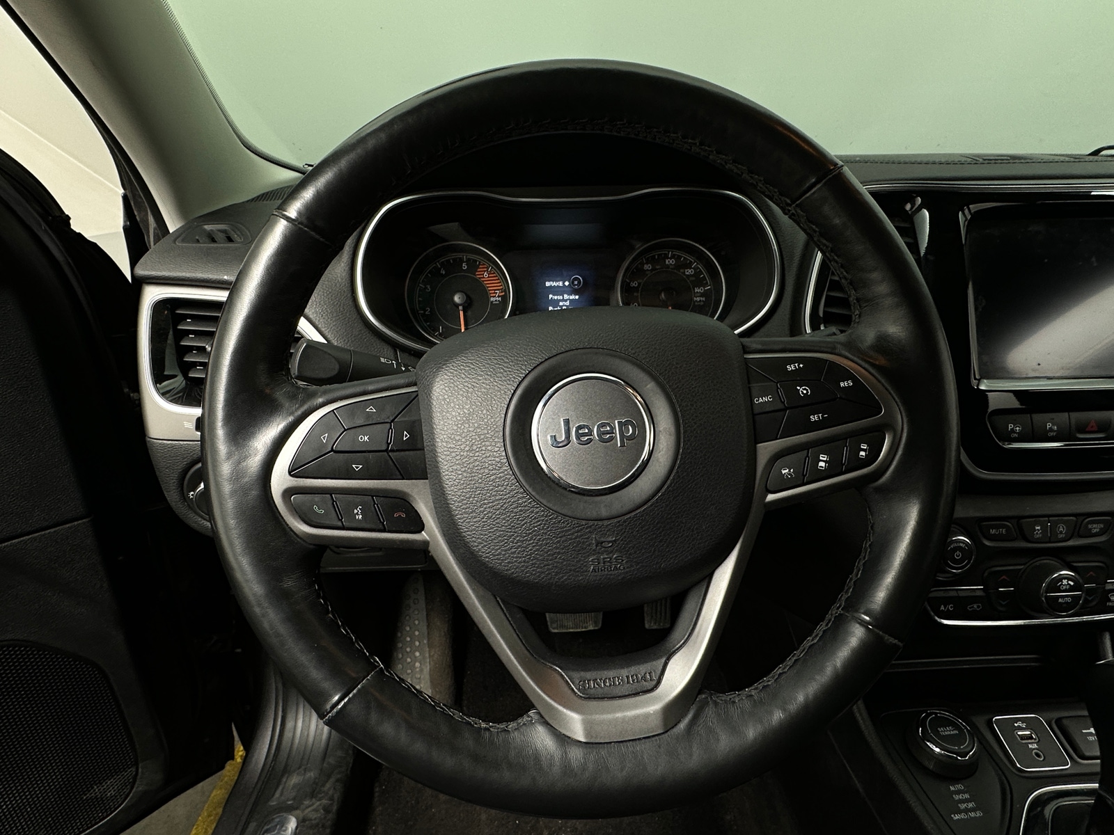 Thumbnail: 2019 Jeep Cherokee - 4