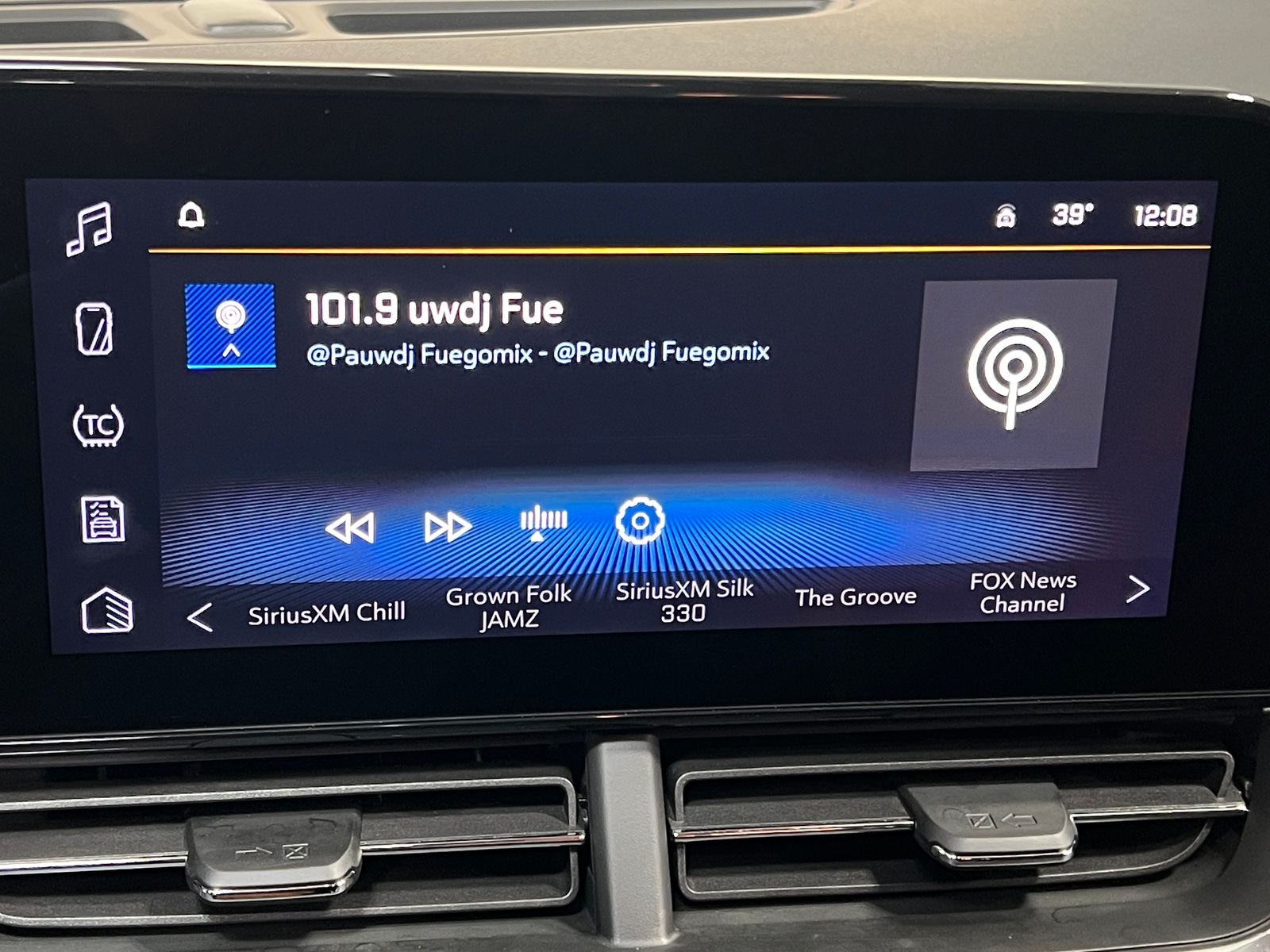 Thumbnail: 2025 Chevrolet Trax - 4