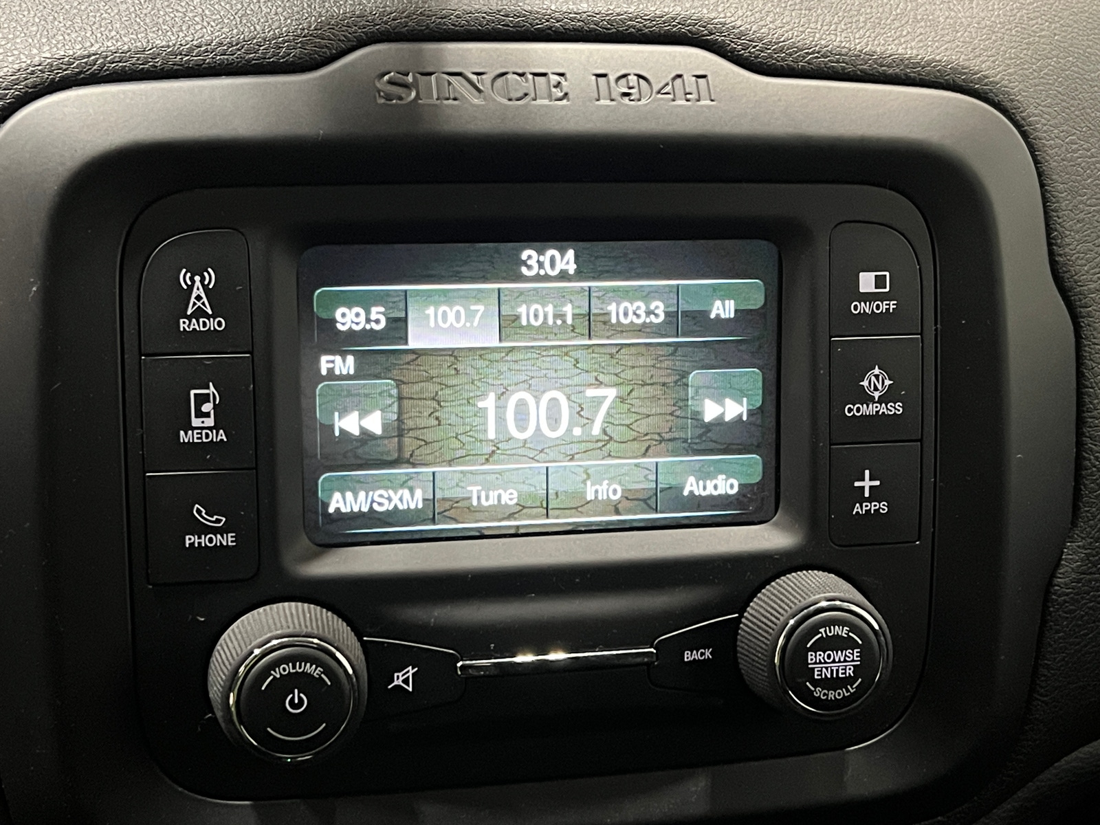 Thumbnail: 2017 Jeep Renegade - 4