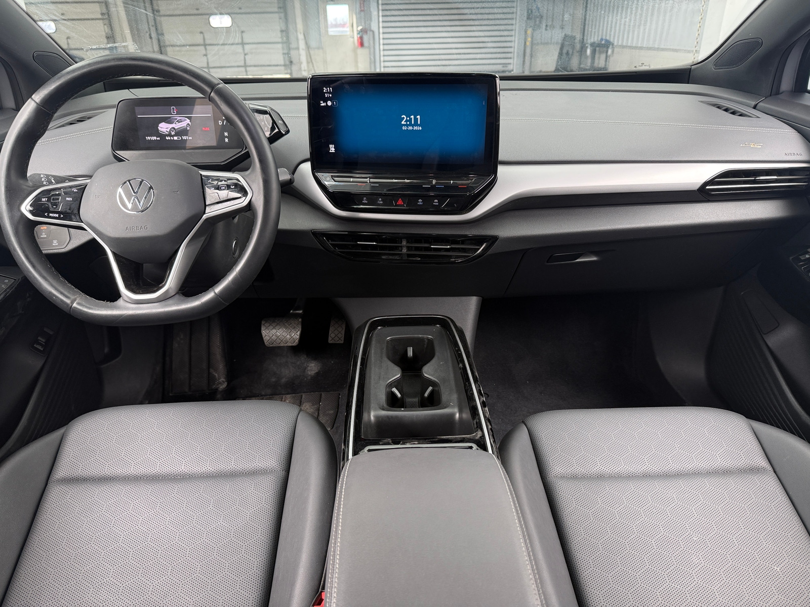 Thumbnail: 2023 Volkswagen ID.4 - 2