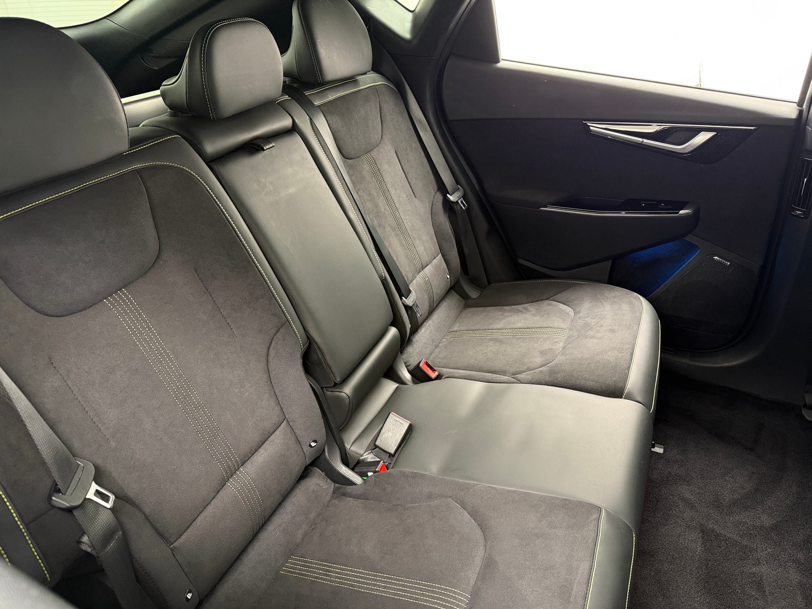 Thumbnail: 2023 Kia EV6 - 5