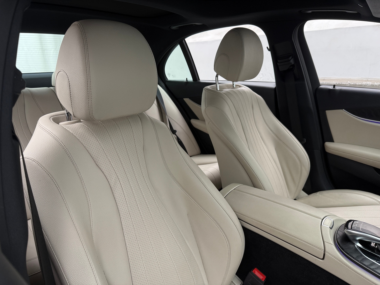 Thumbnail: 2020 Mercedes-Benz E-Class - 2