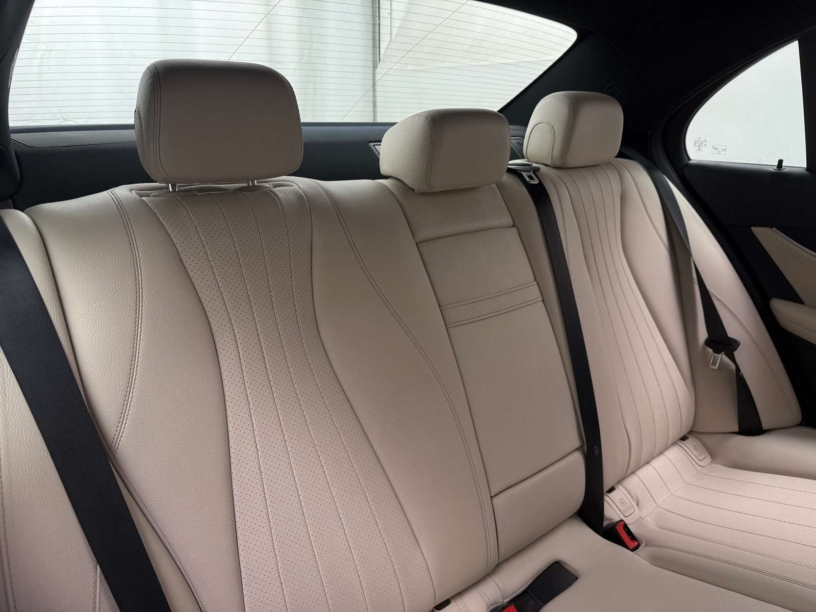 Thumbnail: 2020 Mercedes-Benz E-Class - 6