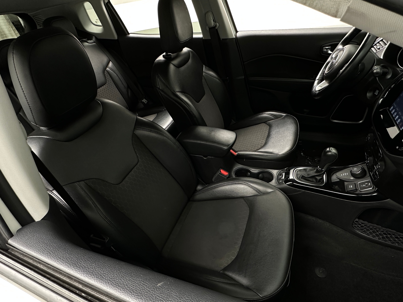 Thumbnail: 2020 Jeep Compass - 2