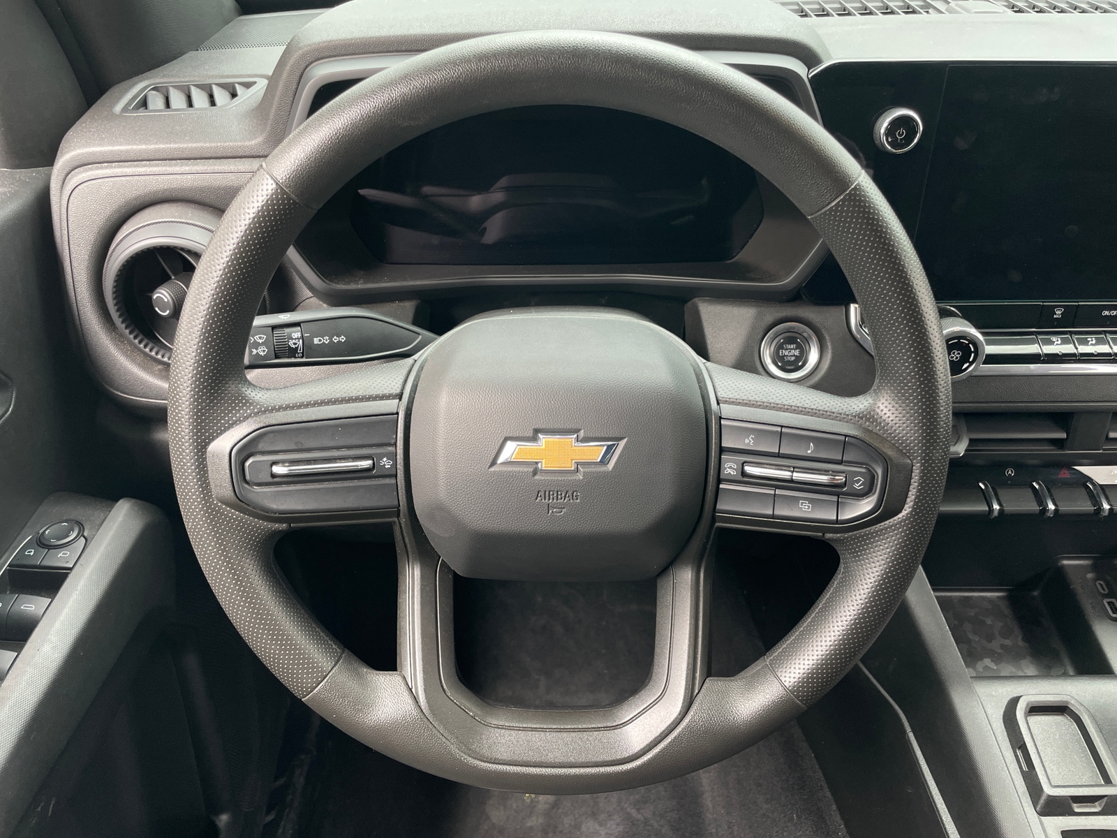 Thumbnail: 2024 Chevrolet Colorado - 5