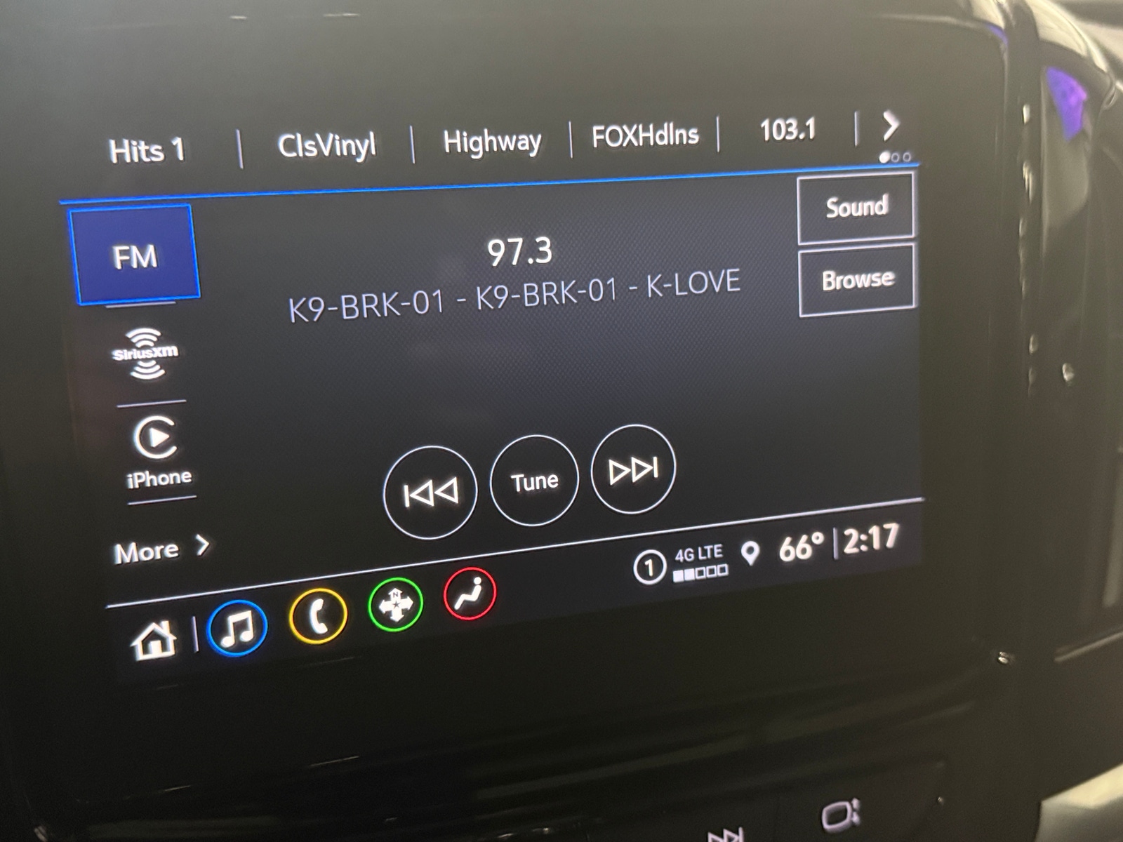 Thumbnail: 2023 Chevrolet Traverse - 4