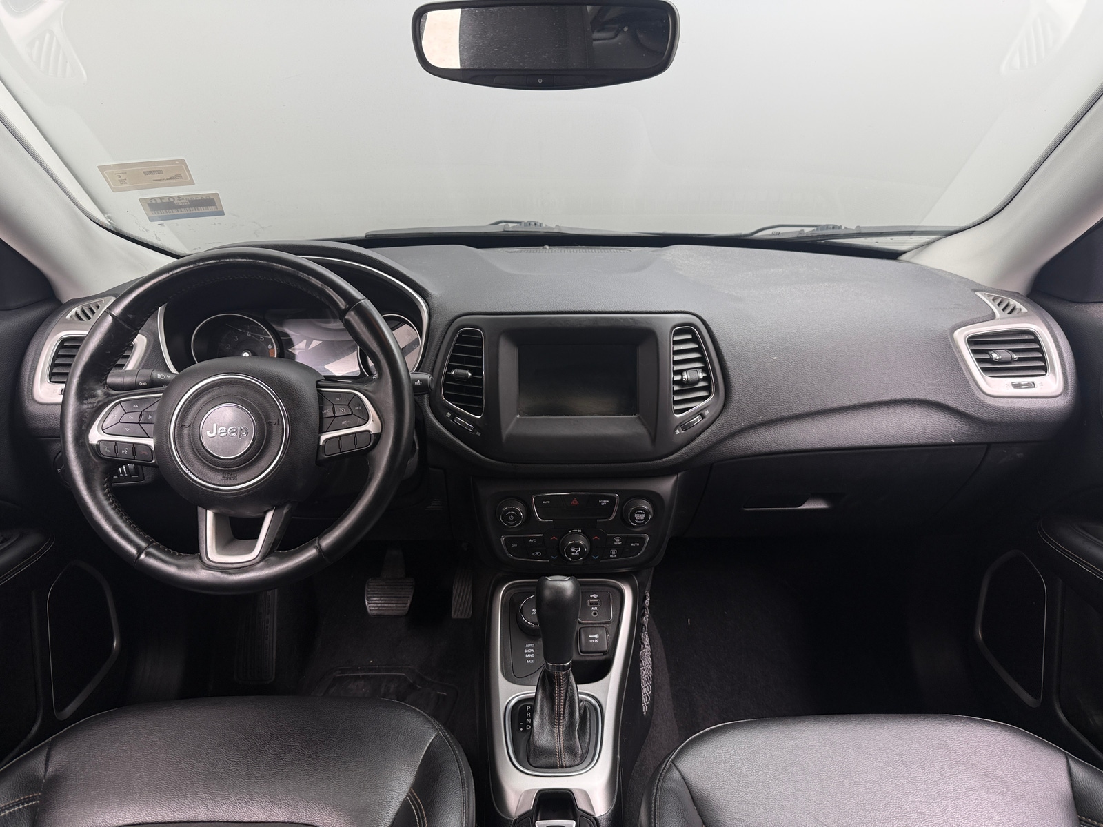 Thumbnail: 2018 Jeep Compass - 3