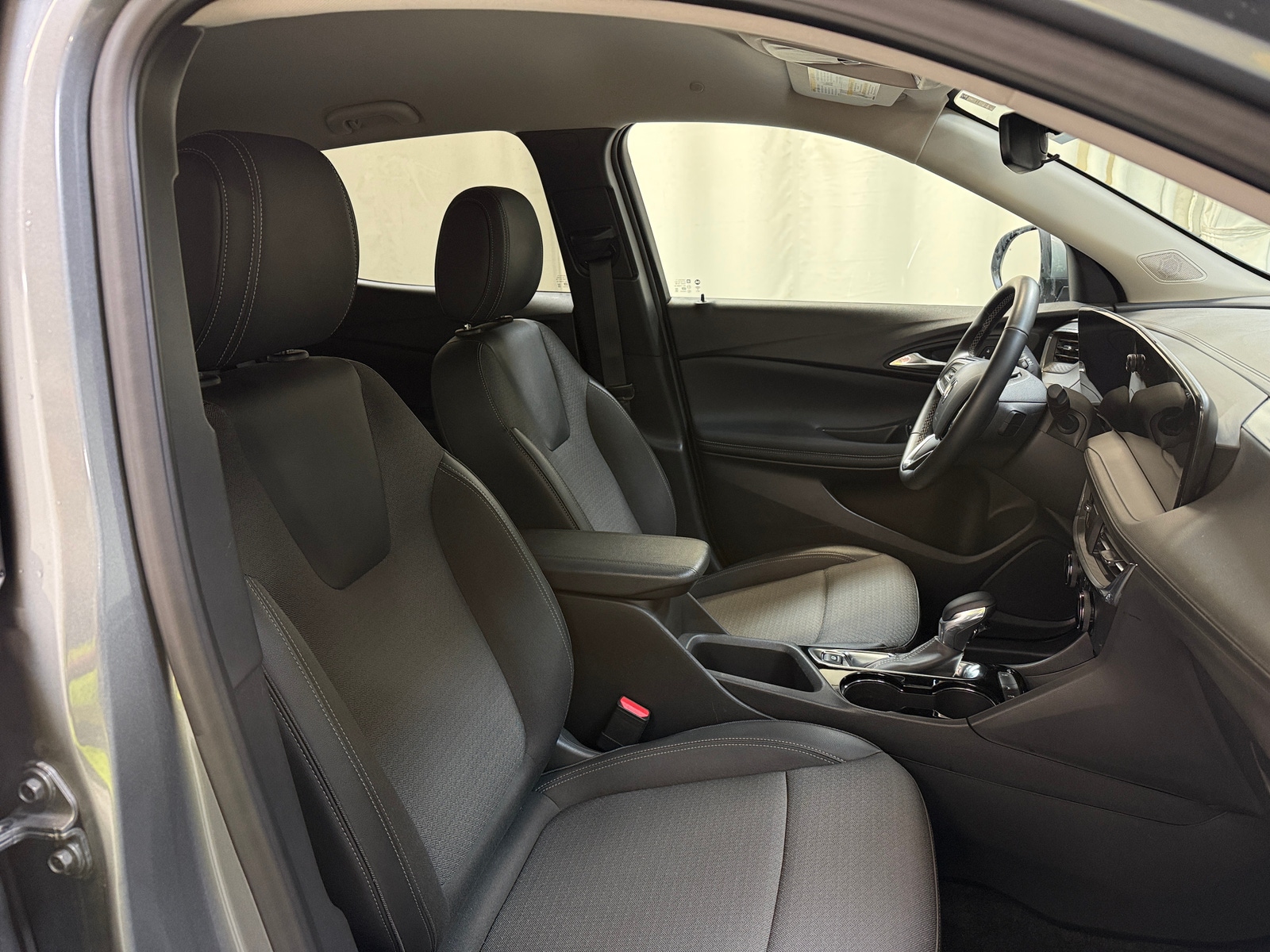 Thumbnail: 2025 Buick Encore GX - 2